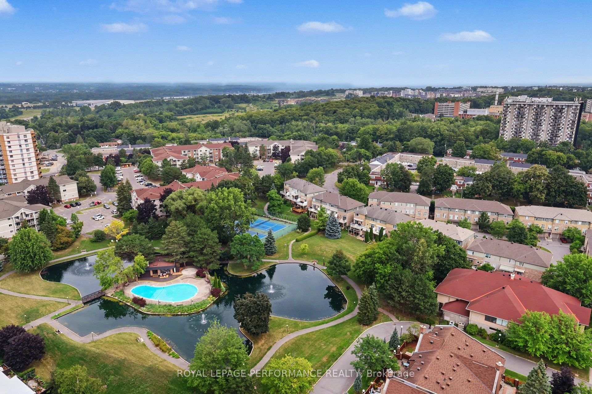Photo 16 of Unit 2702, 545 St Laurent Boulevard, Ottawa, Viscount Alexander Park — HOMEH