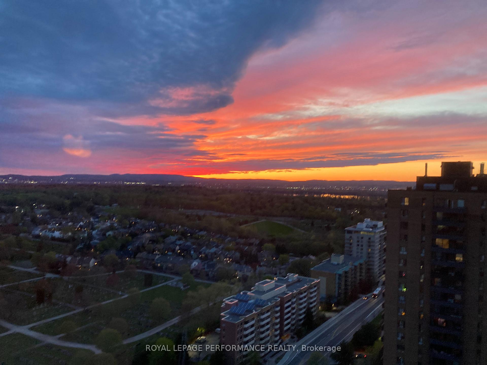Photo 17 of Unit 2702, 545 St Laurent Boulevard, Ottawa, Viscount Alexander Park — HOMEH