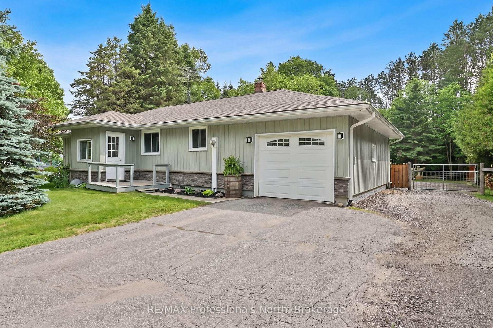 Photo 1 of 12 Stouffer Street, Minden Hills, Minden — HOMEH
