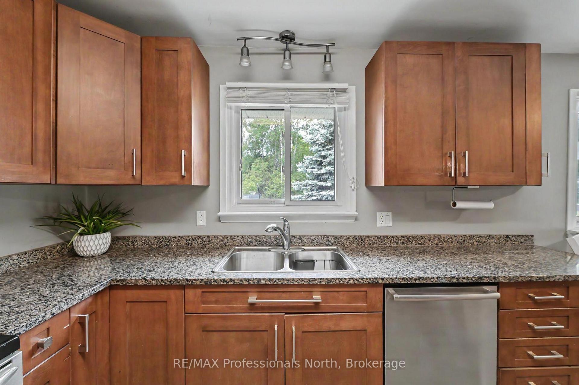Photo 13 of 12 Stouffer Street, Minden Hills, Minden — HOMEH