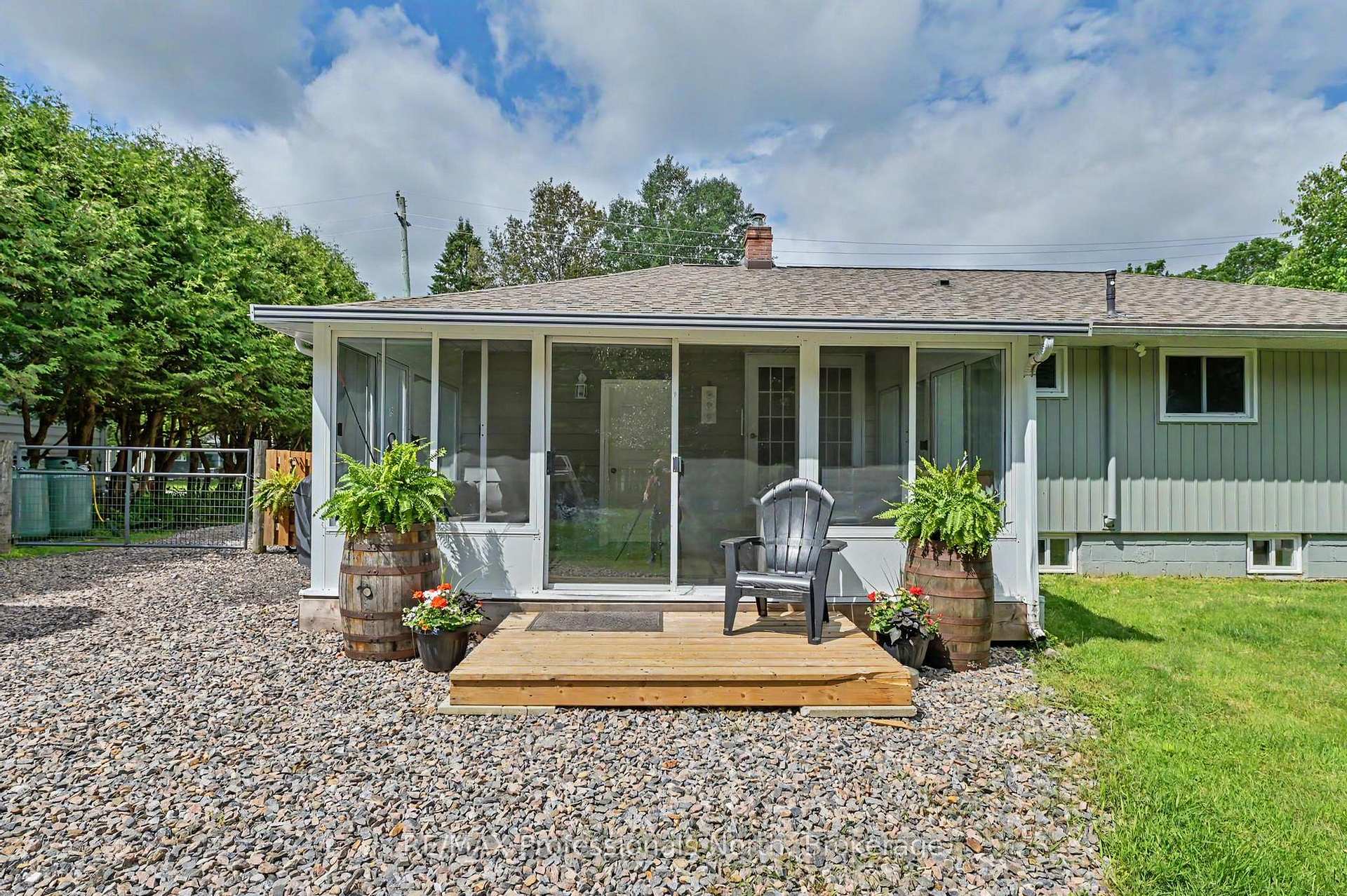 Photo 34 of 12 Stouffer Street, Minden Hills, Minden — HOMEH