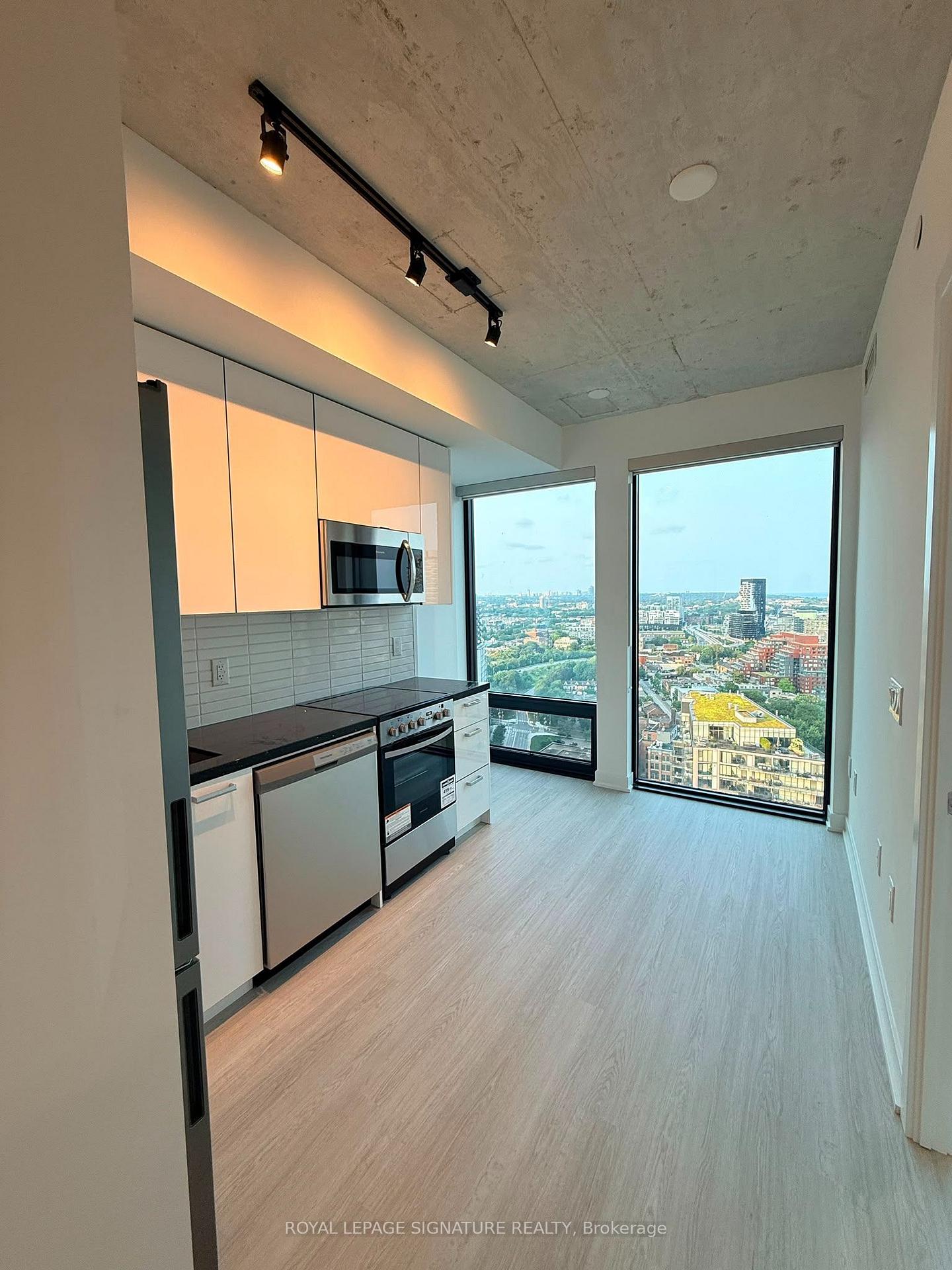 Photo 5 of Unit 2508, 284 King Street E, Toronto, Moss Park — HOMEH