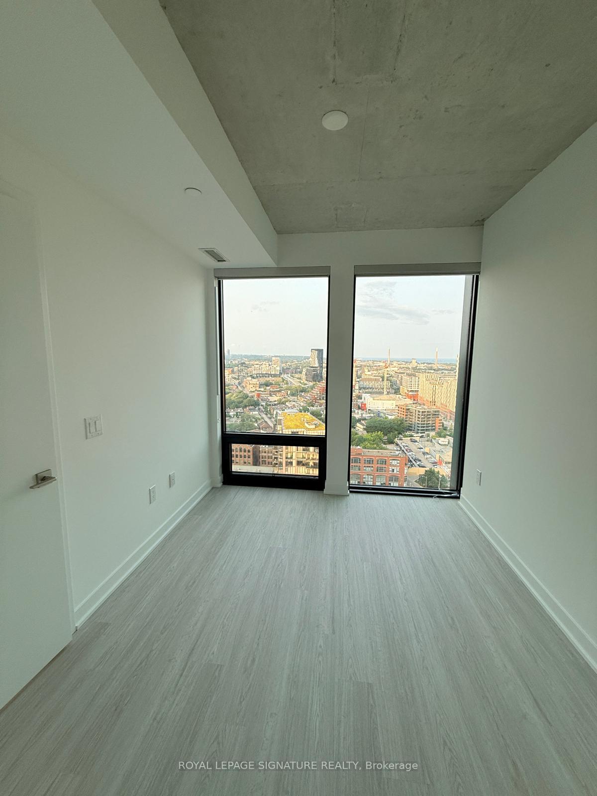 Photo 10 of Unit 2508, 284 King Street E, Toronto, Moss Park — HOMEH