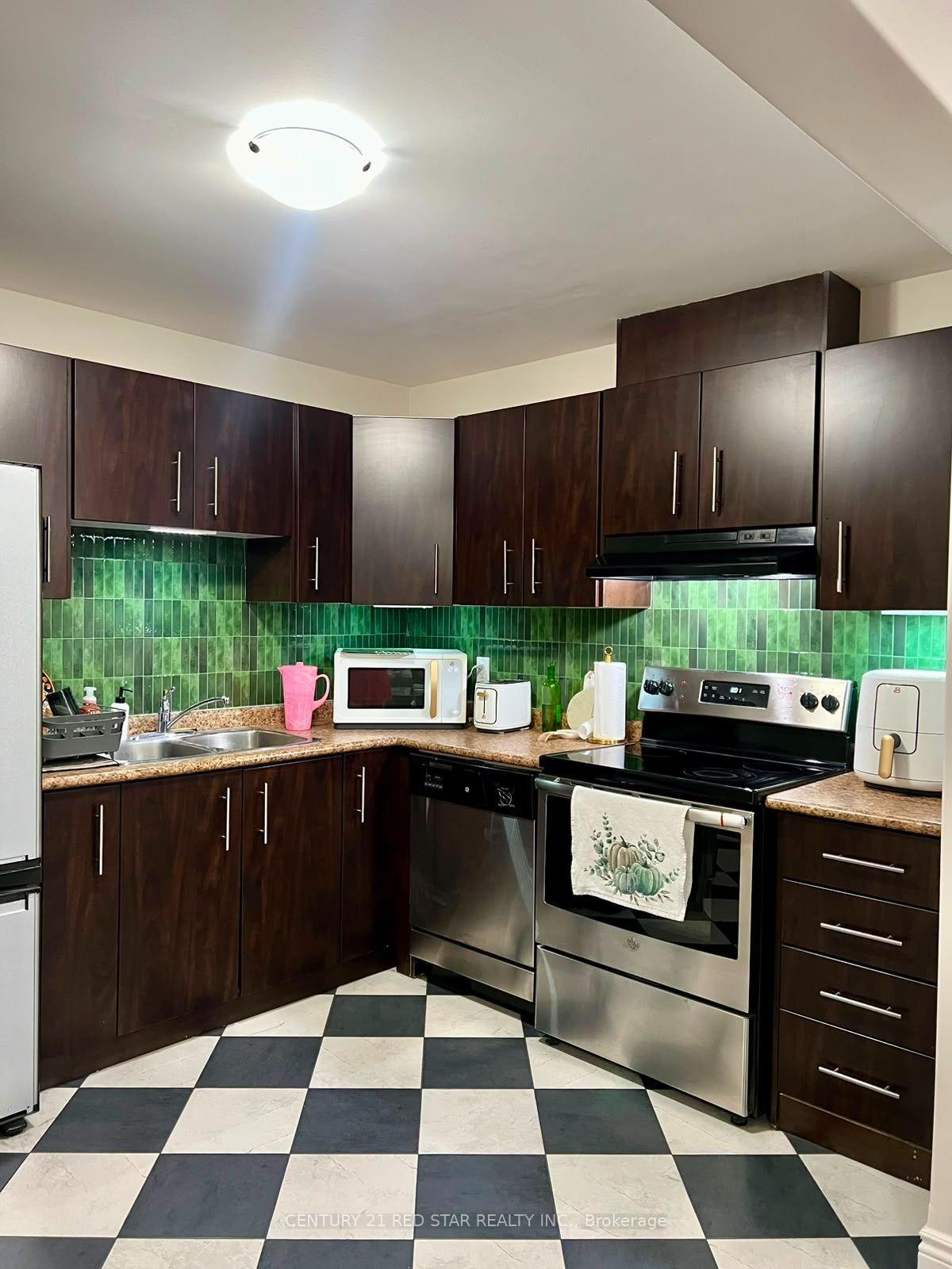 Photo 12 of Unit 51, 75 Prince William Way, Barrie, Innis-Shore — HOMEH