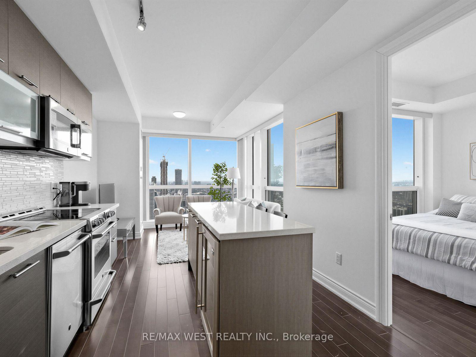 Photo 15 of Unit 7201, 388 Yonge Street, Toronto, Bay Street Corridor — HOMEH