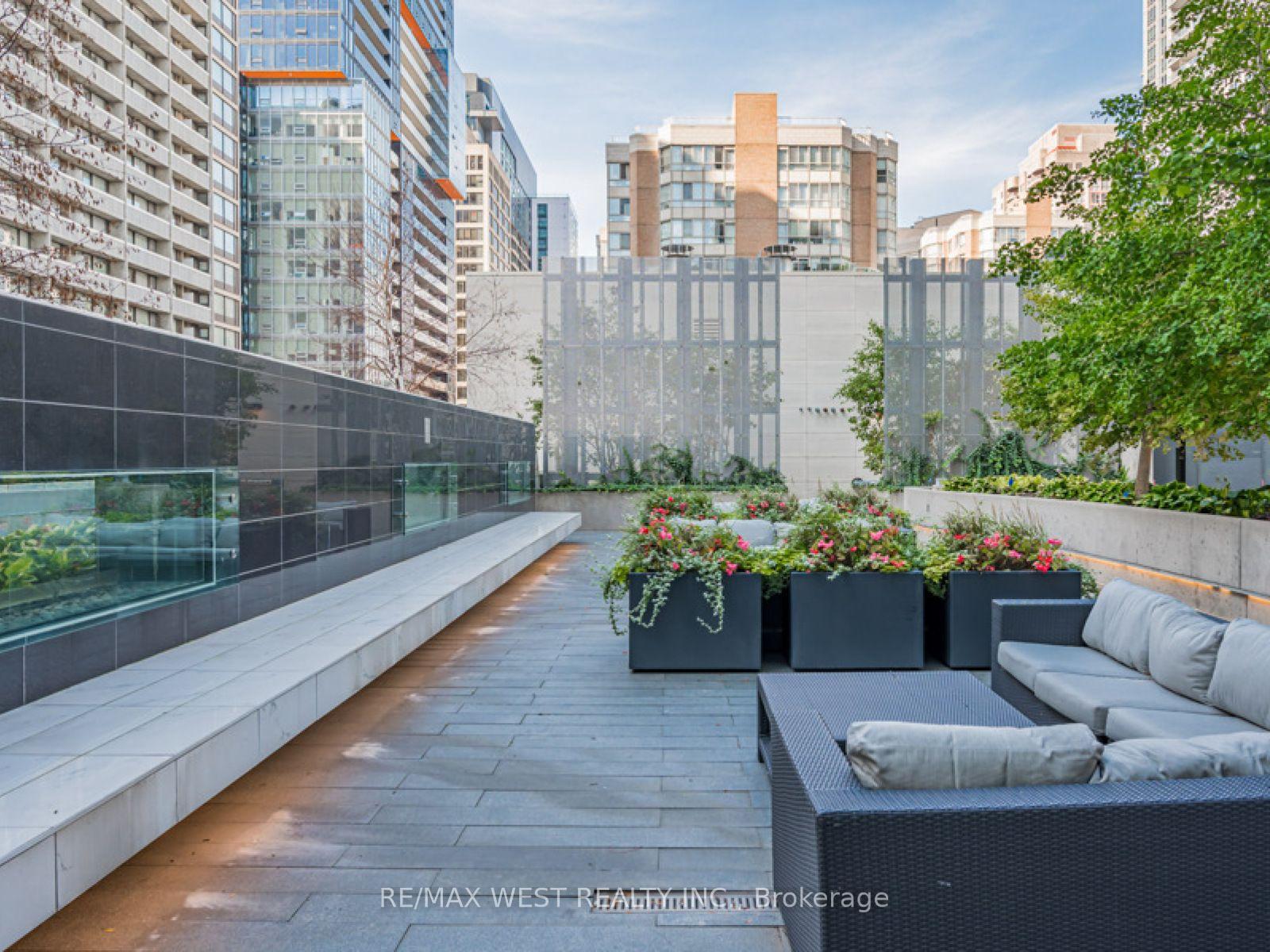 Photo 26 of Unit 7201, 388 Yonge Street, Toronto, Bay Street Corridor — HOMEH