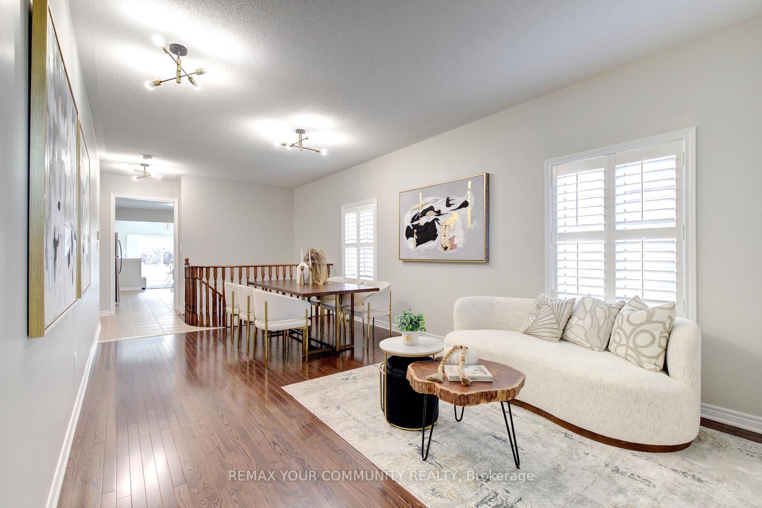 Photo 4 of 99 Lealinds Road, Vaughan, Patterson — HOMEH