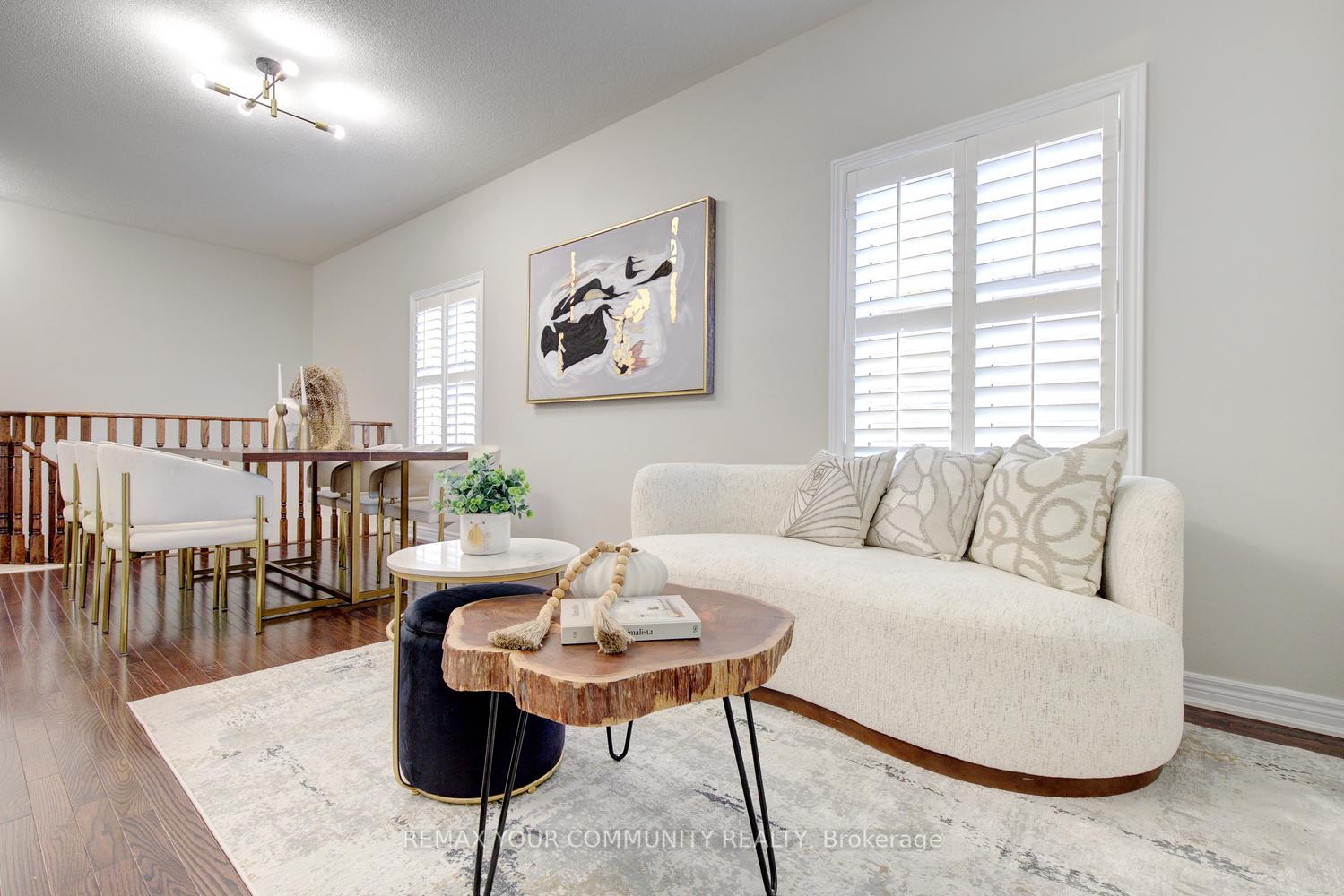 Photo 6 of 99 Lealinds Road, Vaughan, Patterson — HOMEH