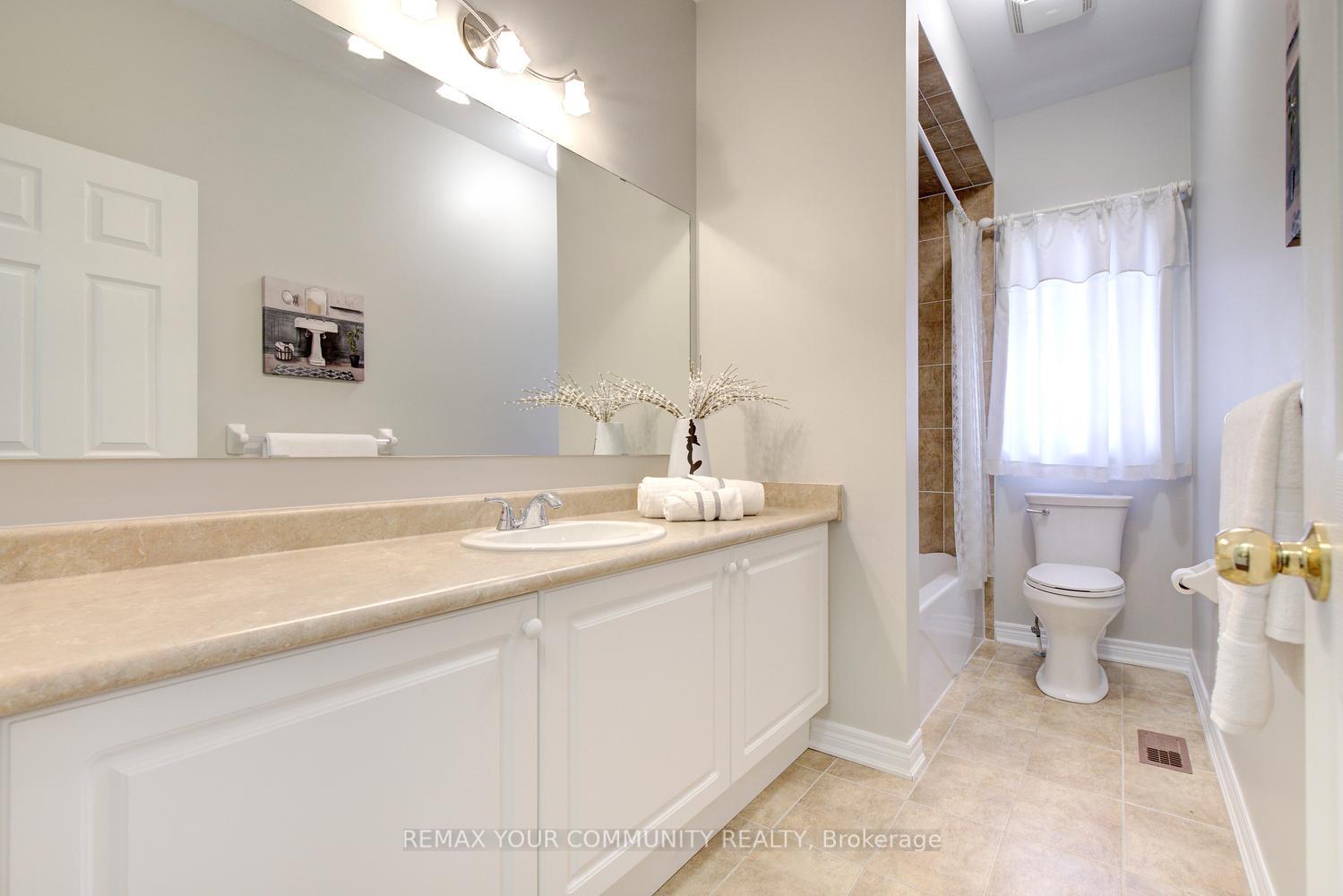 Photo 34 of 99 Lealinds Road, Vaughan, Patterson — HOMEH