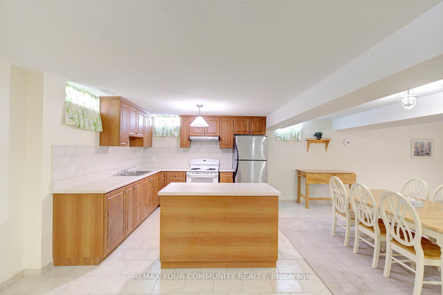 Photo 39 of 99 Lealinds Road, Vaughan, Patterson — HOMEH
