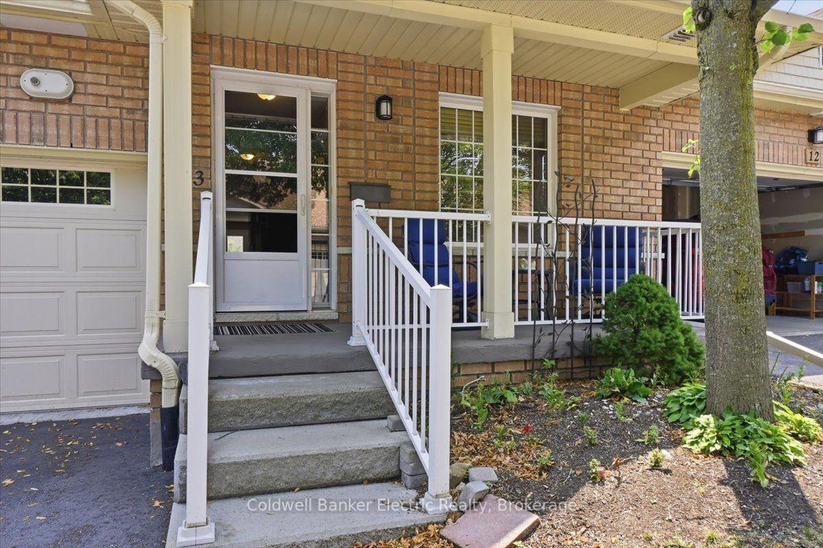 Photo 4 of Unit 13, 877 Wentworth Street, Peterborough, Otonabee Ward 1 — HOMEH