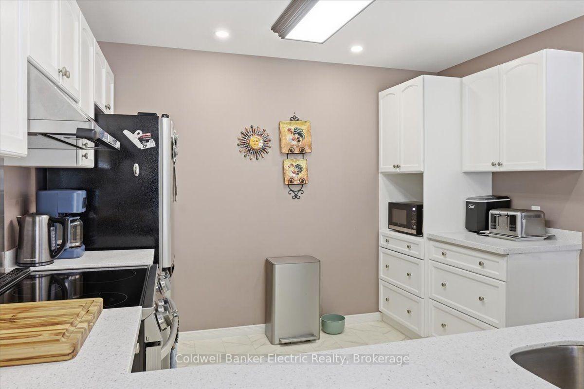Photo 12 of Unit 13, 877 Wentworth Street, Peterborough, Otonabee Ward 1 — HOMEH