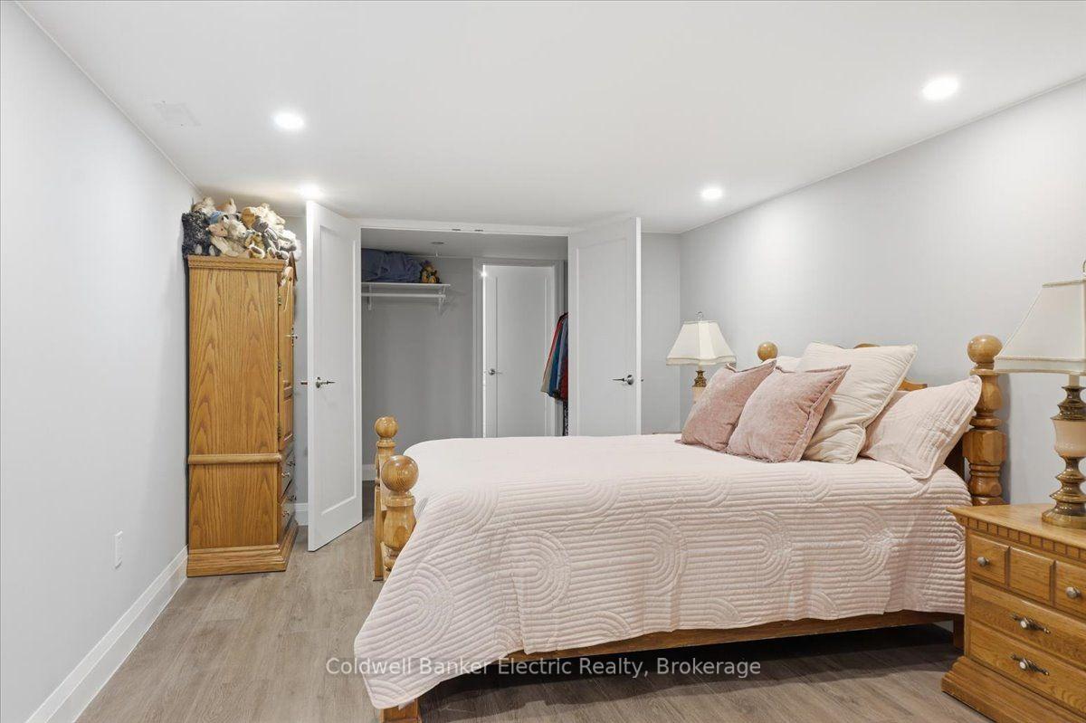 Photo 39 of Unit 13, 877 Wentworth Street, Peterborough, Otonabee Ward 1 — HOMEH
