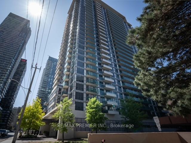 Photo of Unit 2315, 70 Roehampton Avenue
