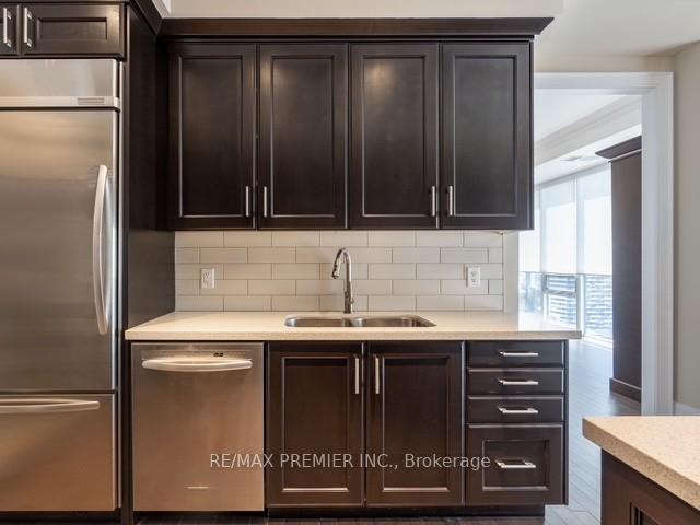 Photo 13 of Unit 2315, 70 Roehampton Avenue, Toronto, Mount Pleasant West — HOMEH