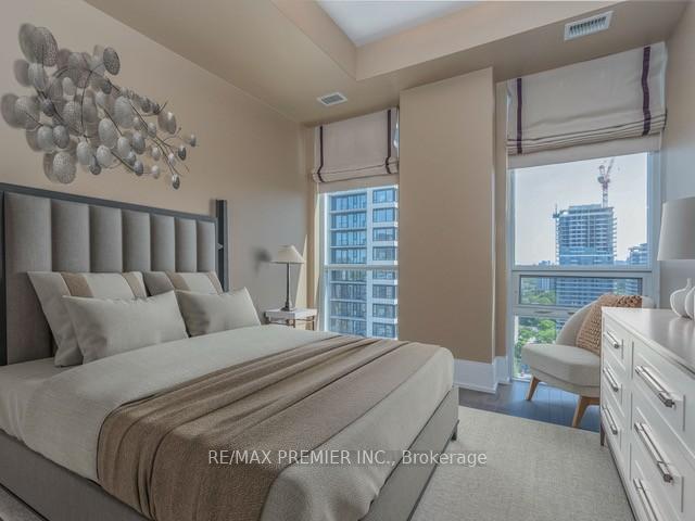 Photo 16 of Unit 2315, 70 Roehampton Avenue, Toronto, Mount Pleasant West — HOMEH