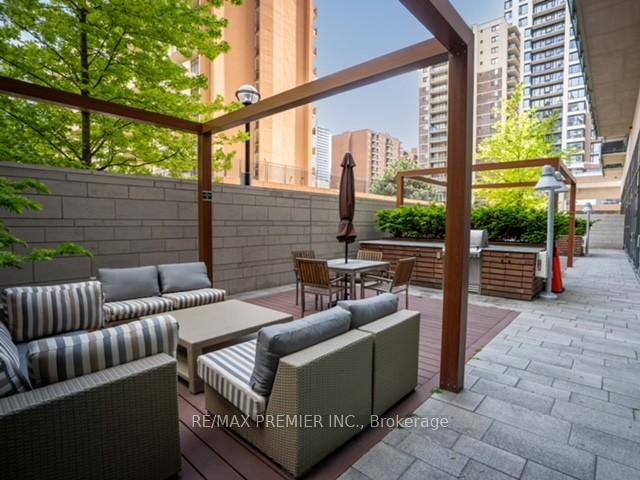 Photo 17 of Unit 2315, 70 Roehampton Avenue, Toronto, Mount Pleasant West — HOMEH