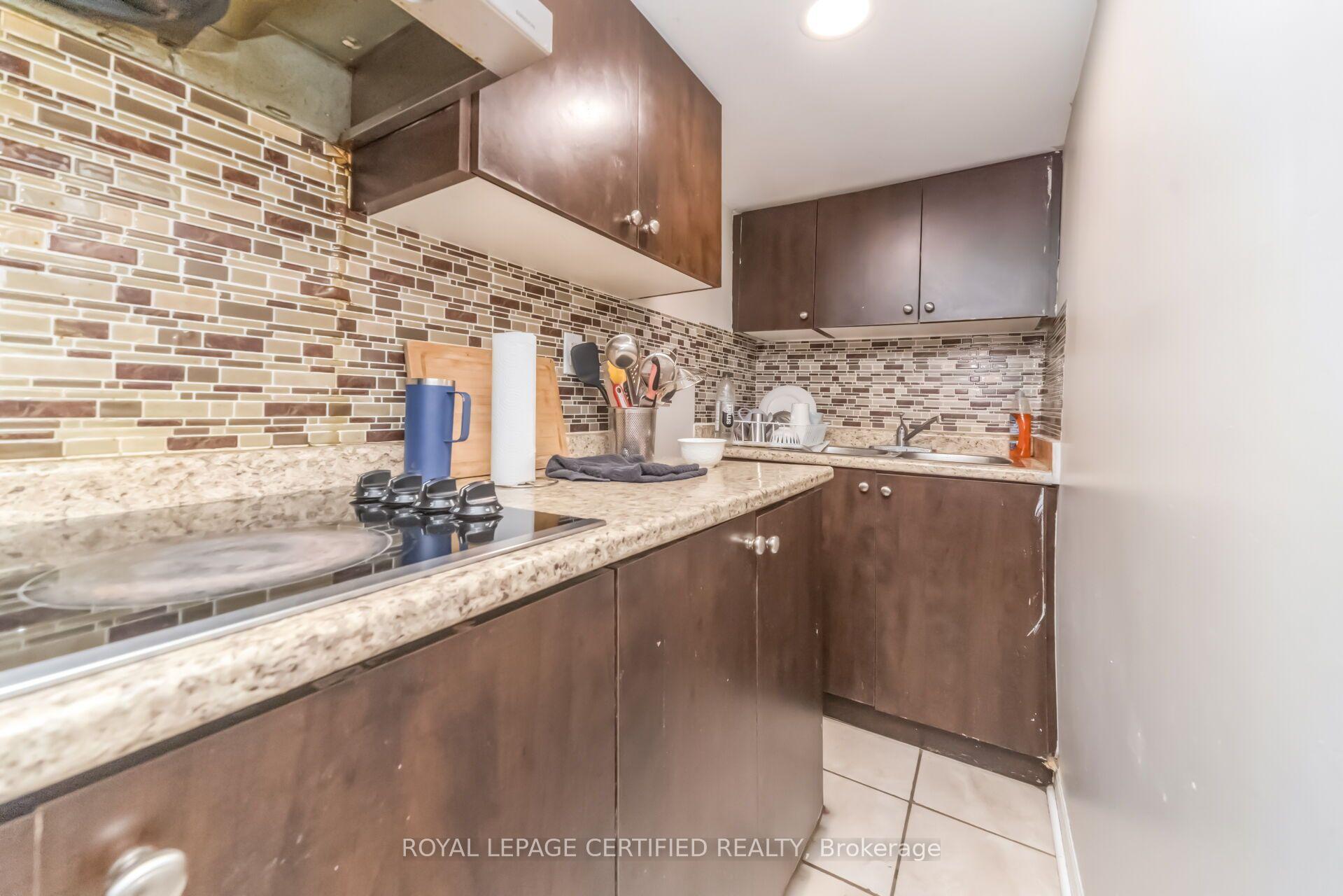 Photo 24 of 3 Olde Town Road, Brampton, Fletcher's Creek Village — HOMEH