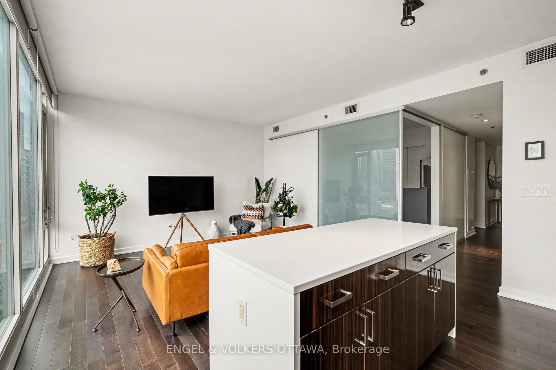Photo 13 of Unit 513, 300 Lisgar Street, Ottawa, Ottawa Centre — HOMEH