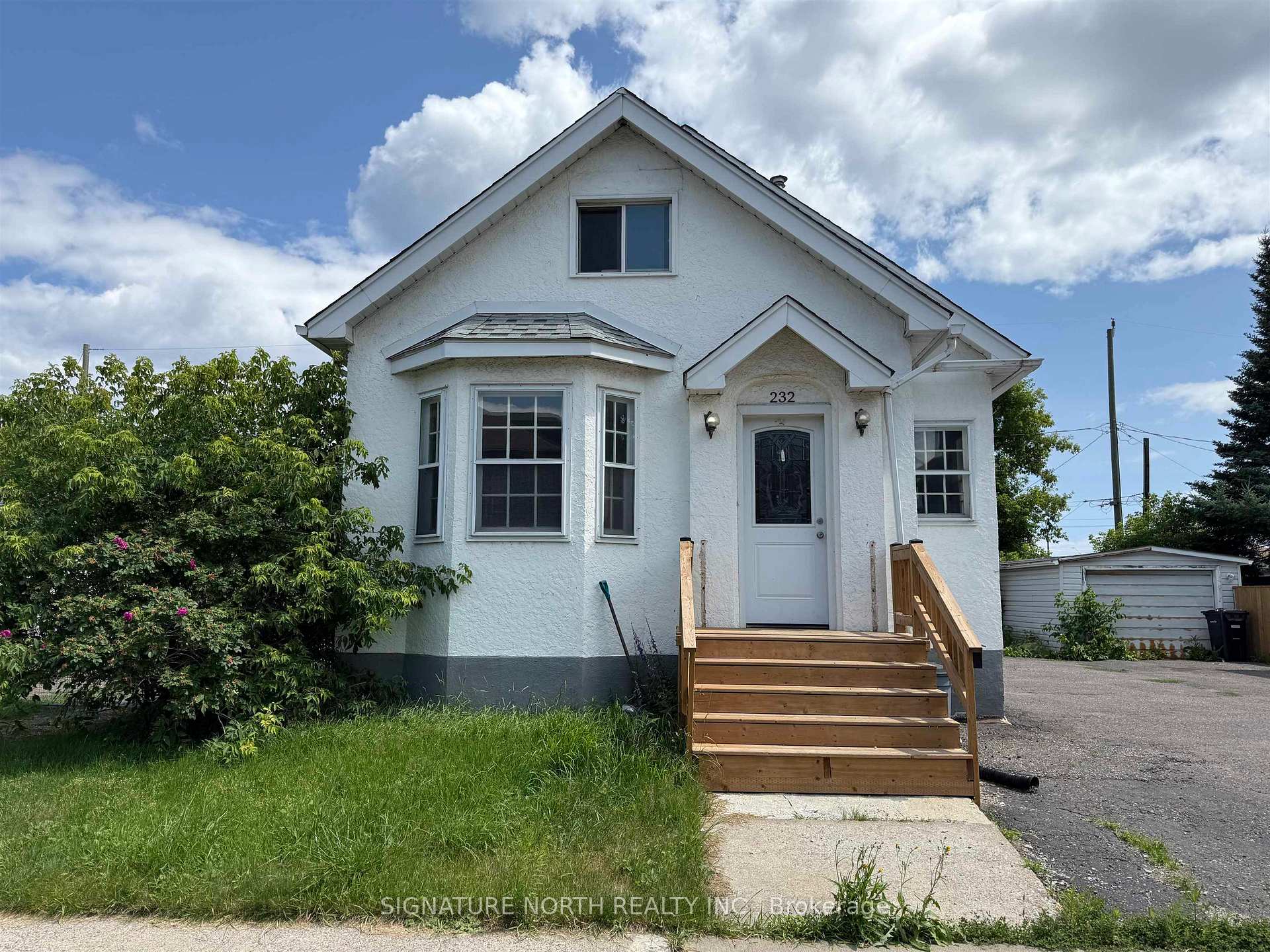 Photo 1 of 232 McKellar Street S, Thunder Bay, McKeller Park — HOMEH