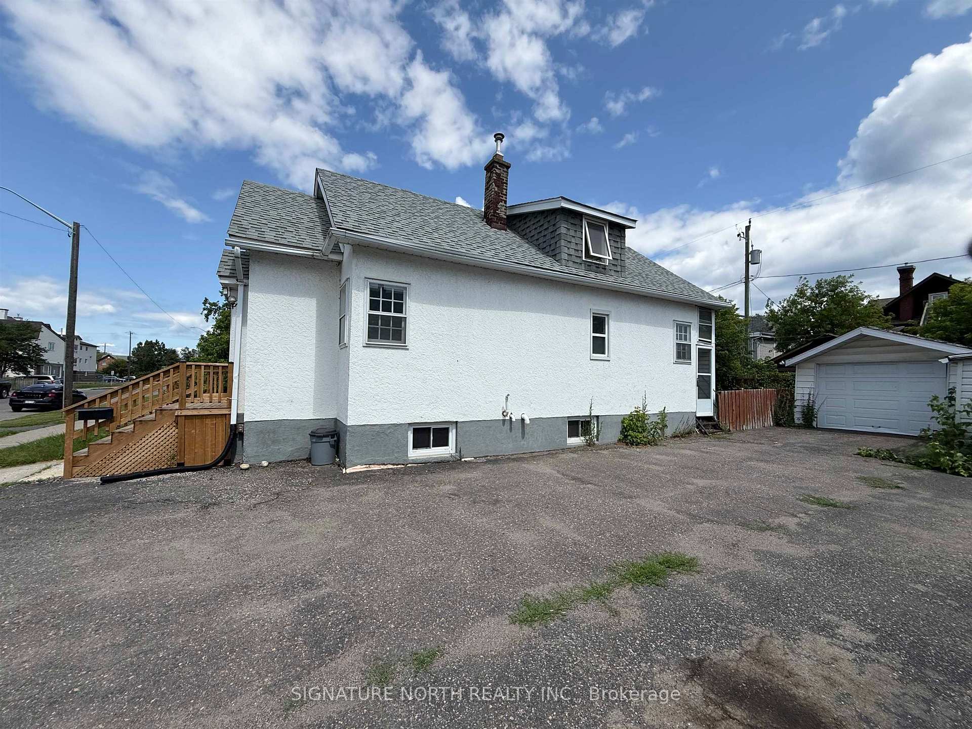 Photo 4 of 232 McKellar Street S, Thunder Bay, McKeller Park — HOMEH