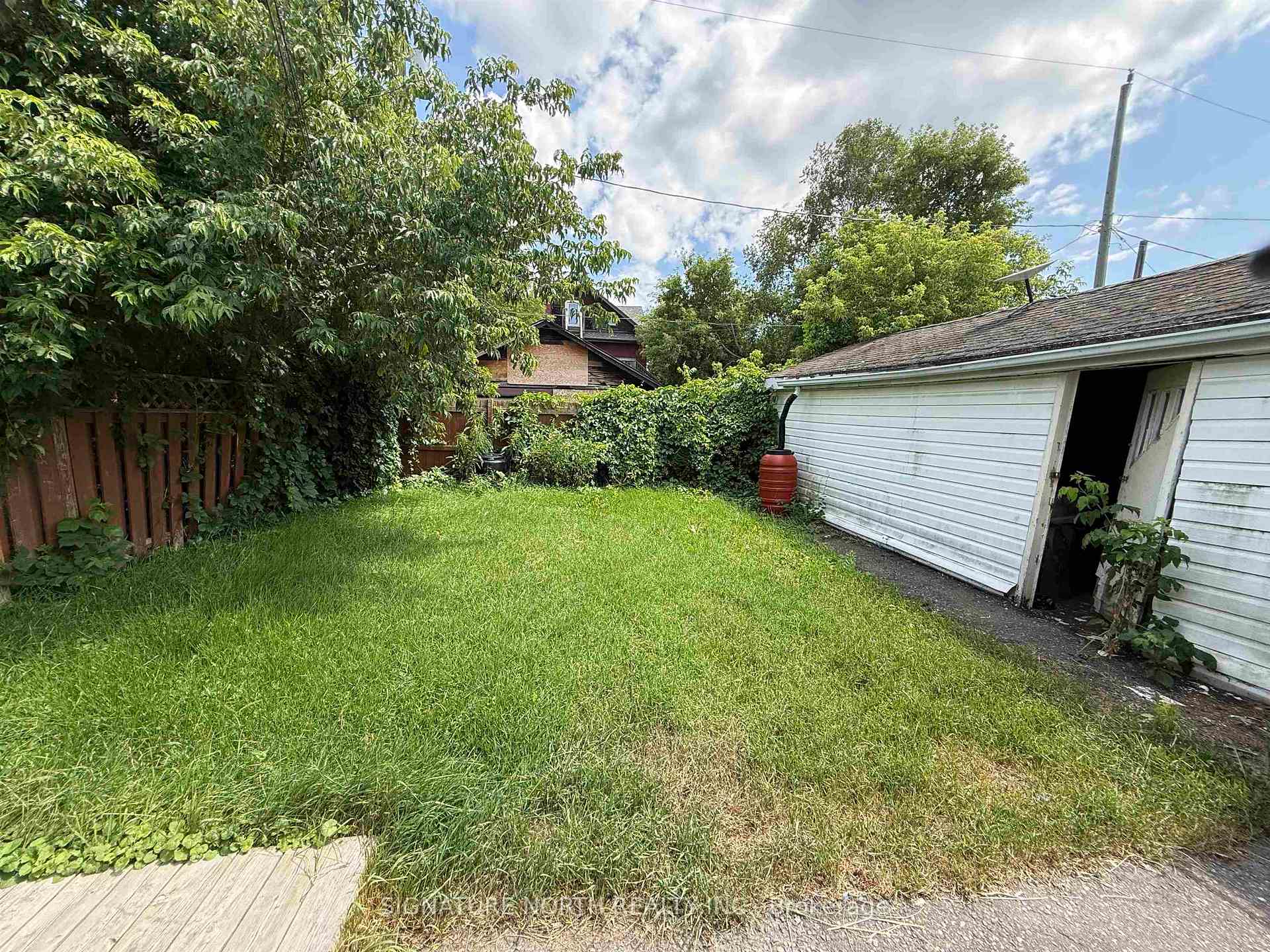 Photo 7 of 232 McKellar Street S, Thunder Bay, McKeller Park — HOMEH