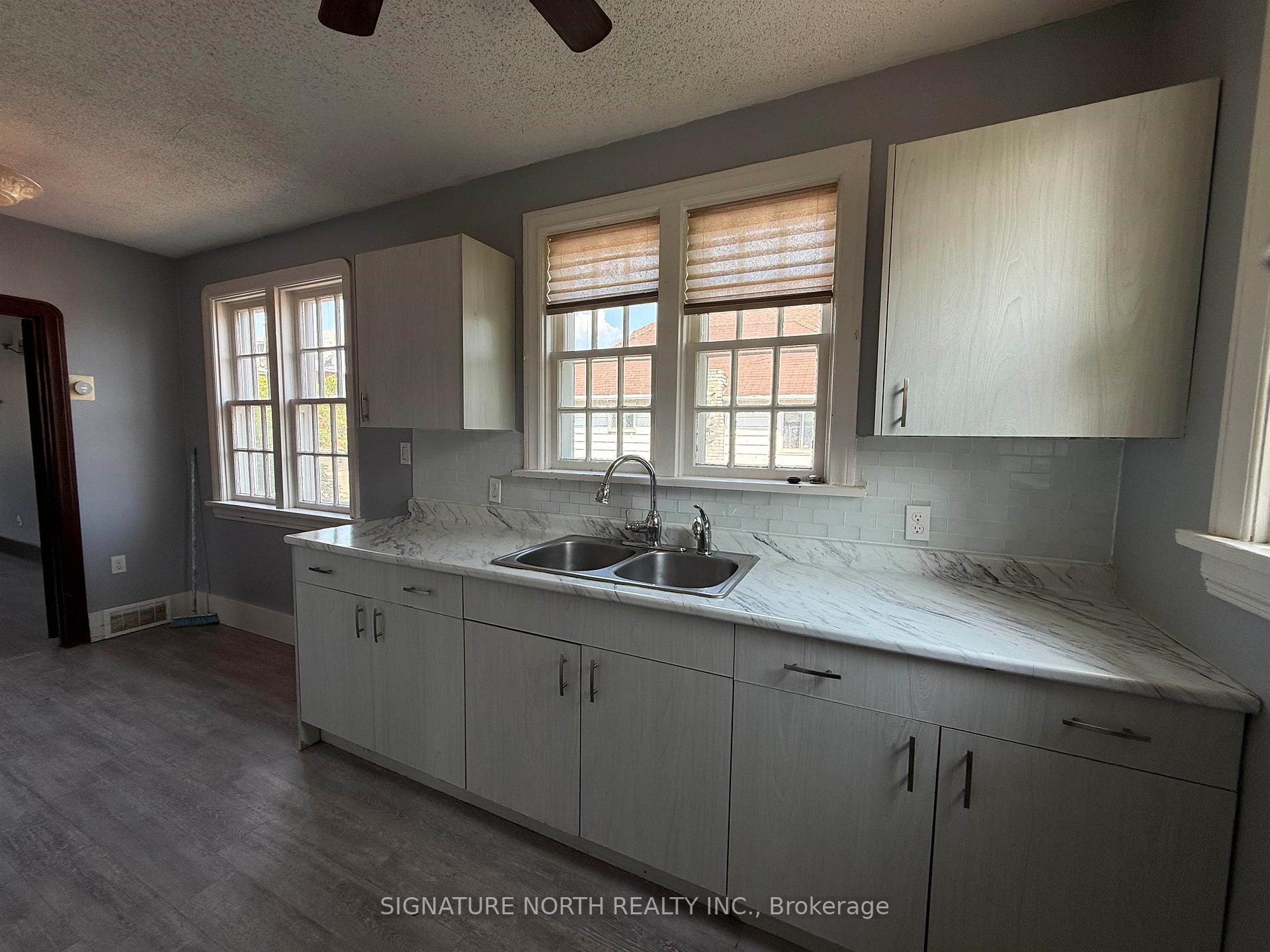 Photo 13 of 232 McKellar Street S, Thunder Bay, McKeller Park — HOMEH