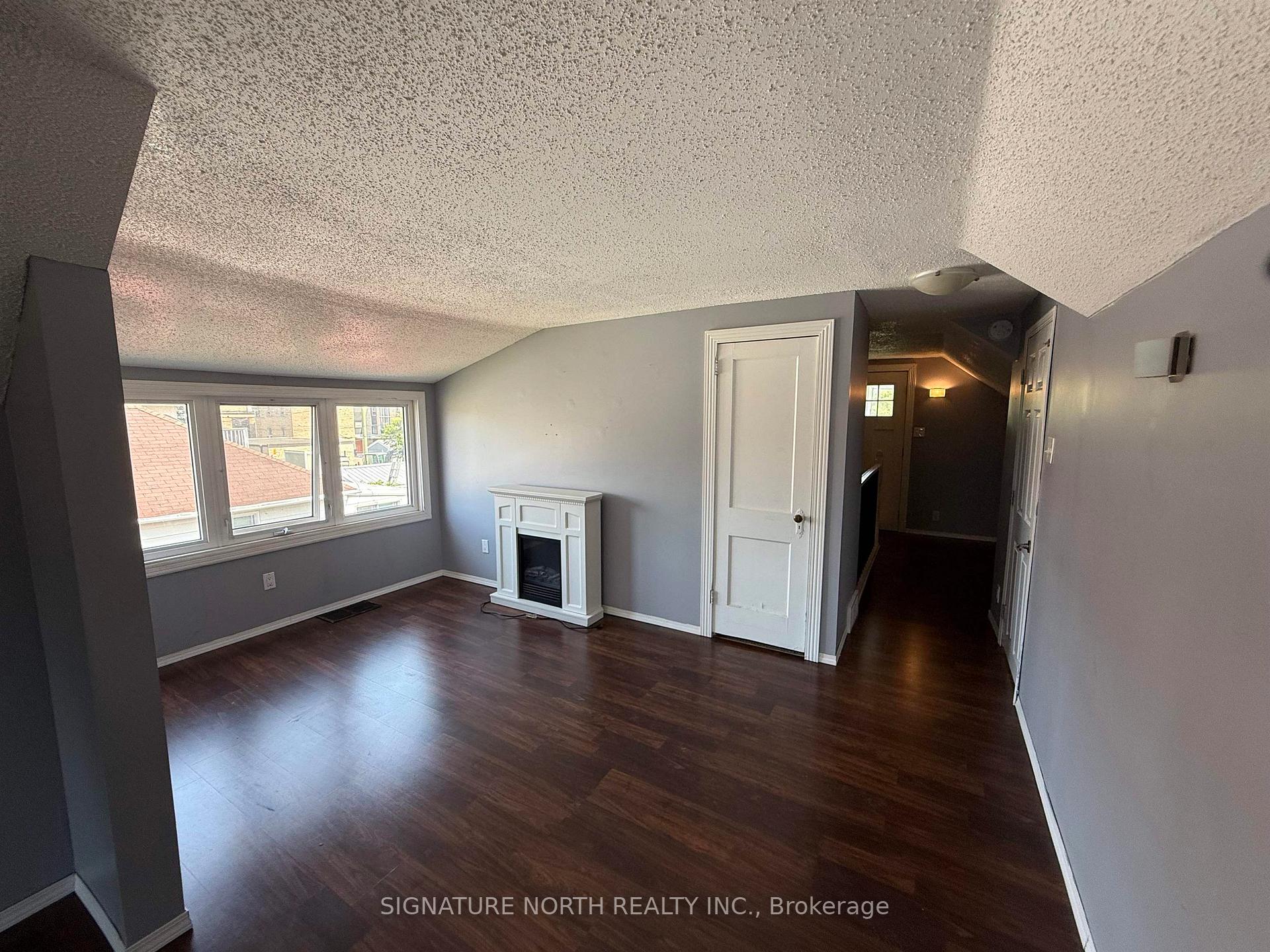 Photo 24 of 232 McKellar Street S, Thunder Bay, McKeller Park — HOMEH