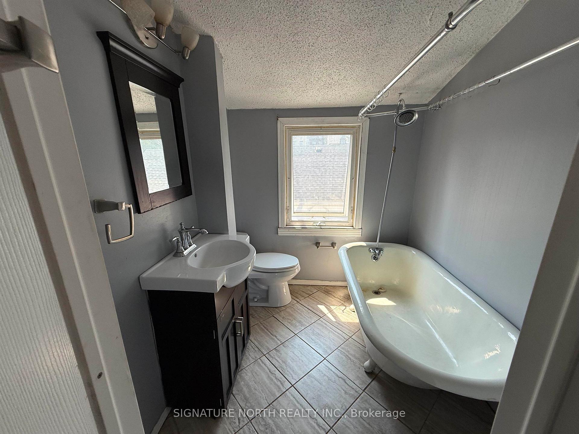 Photo 25 of 232 McKellar Street S, Thunder Bay, McKeller Park — HOMEH