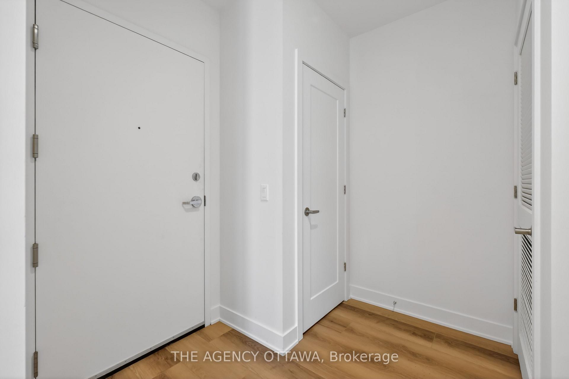 Photo 5 of Unit 209, 3085 Riverside Drive, Ottawa, Mooneys Bay/Riverside Park — HOMEH