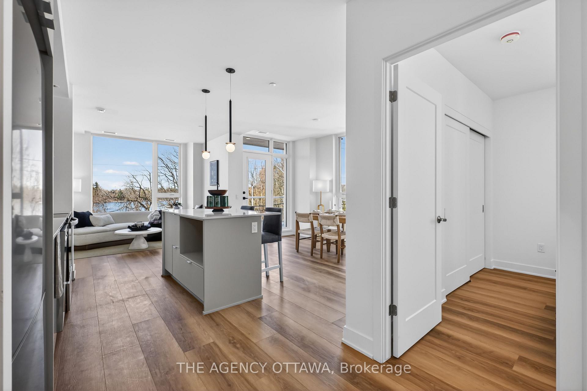 Photo 12 of Unit 209, 3085 Riverside Drive, Ottawa, Mooneys Bay/Riverside Park — HOMEH