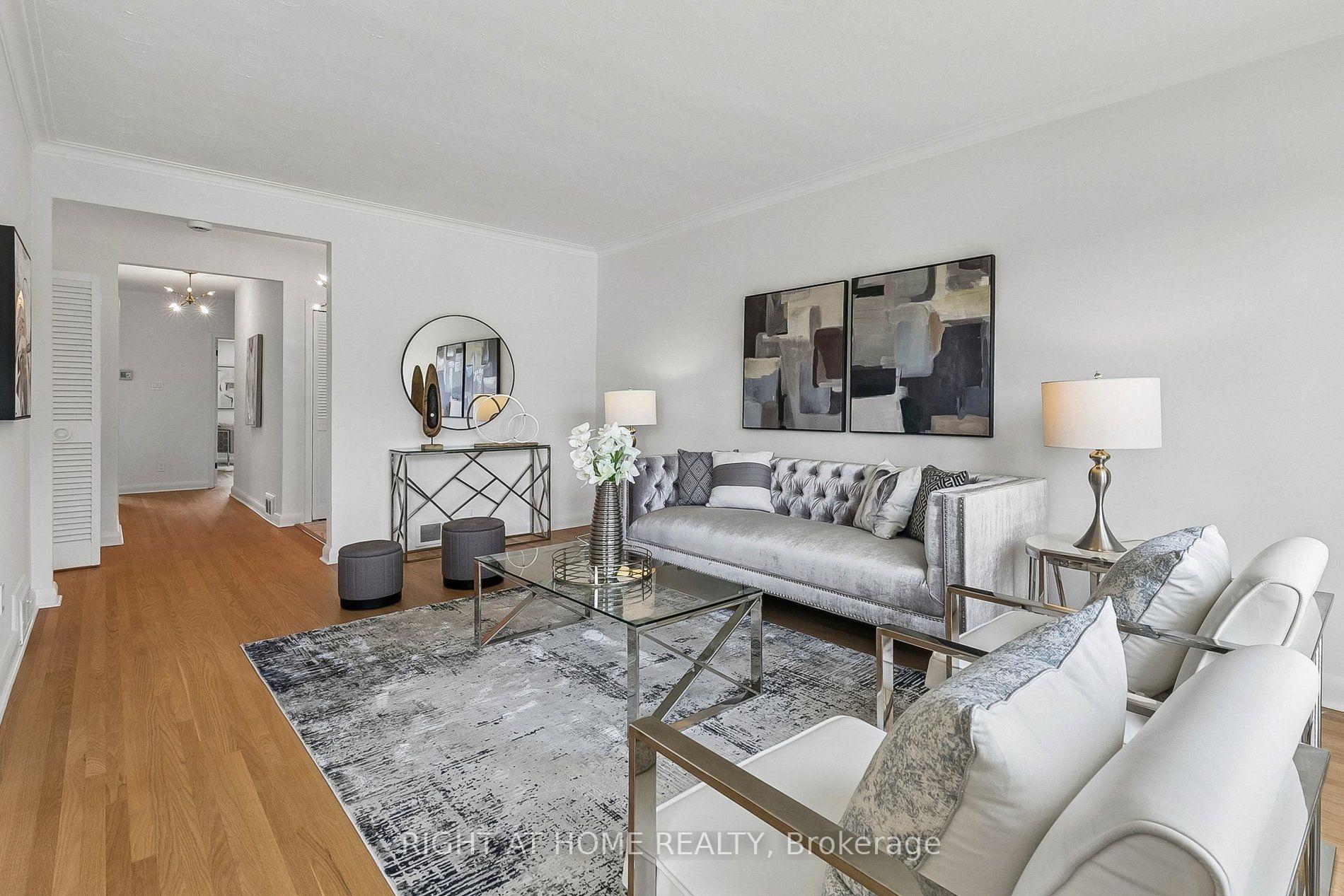 Photo 10 of 47 Wenderly Drive, North York, Yorkdale-Glen Park — HOMEH