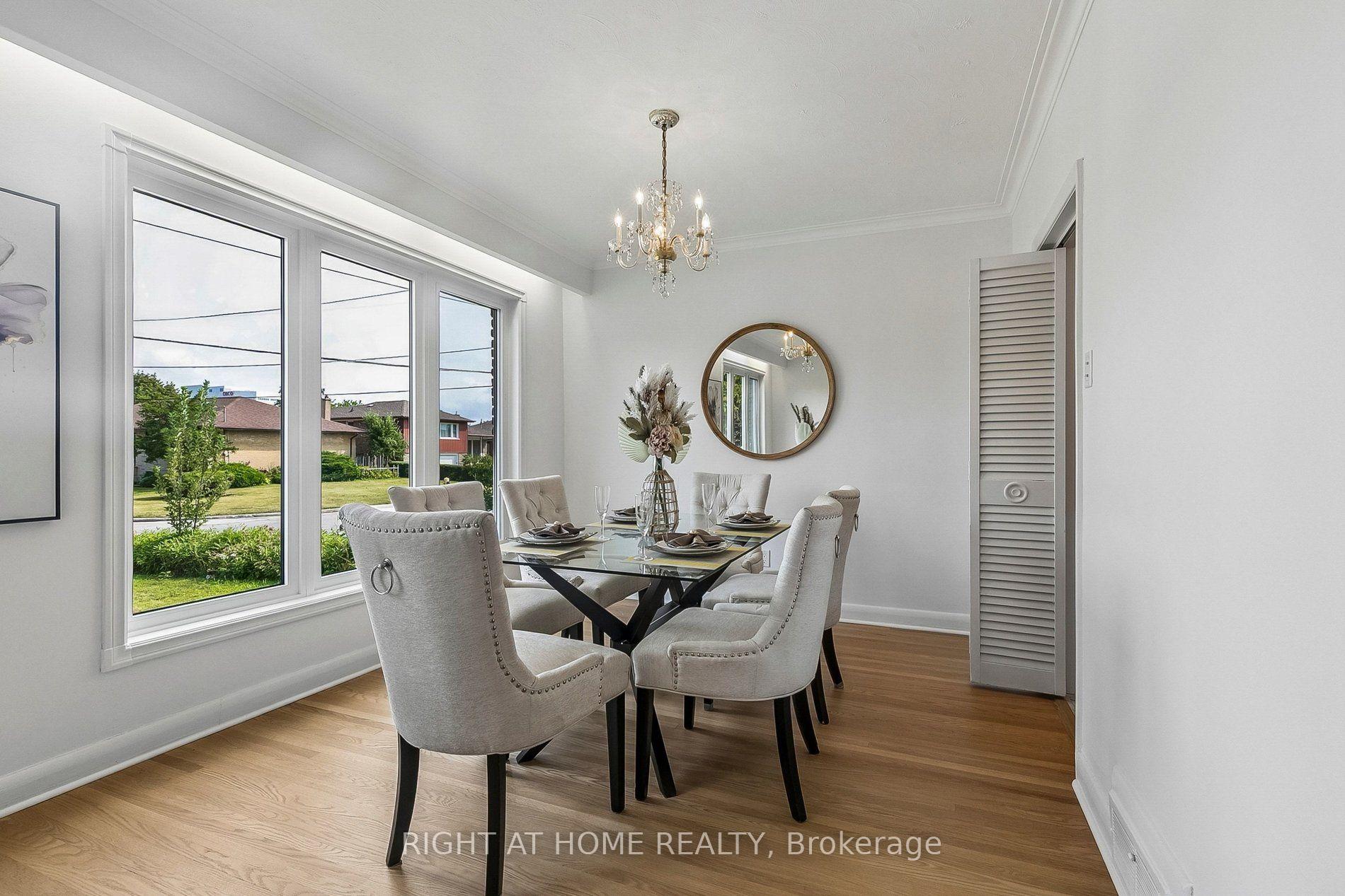 Photo 14 of 47 Wenderly Drive, North York, Yorkdale-Glen Park — HOMEH