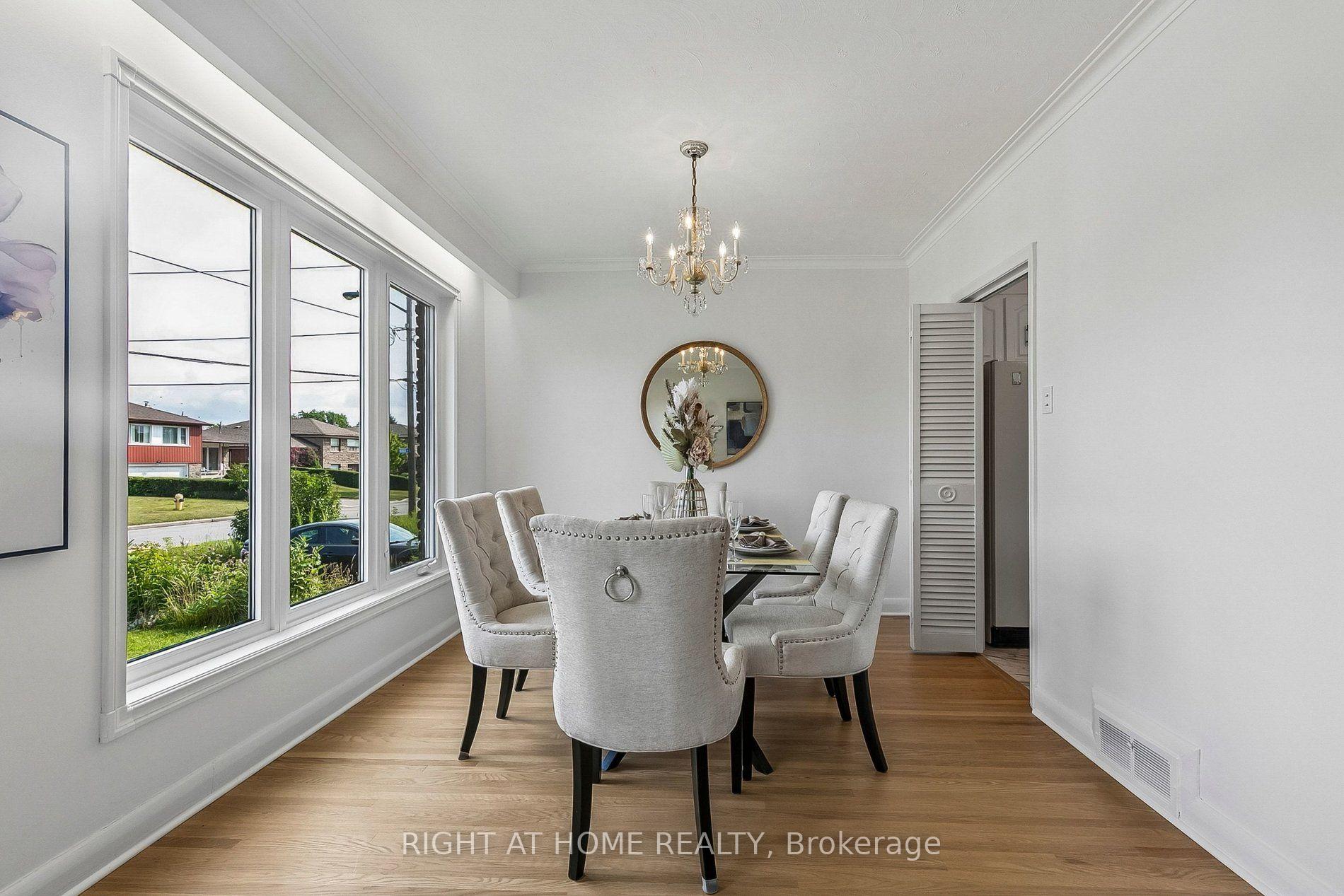 Photo 15 of 47 Wenderly Drive, North York, Yorkdale-Glen Park — HOMEH