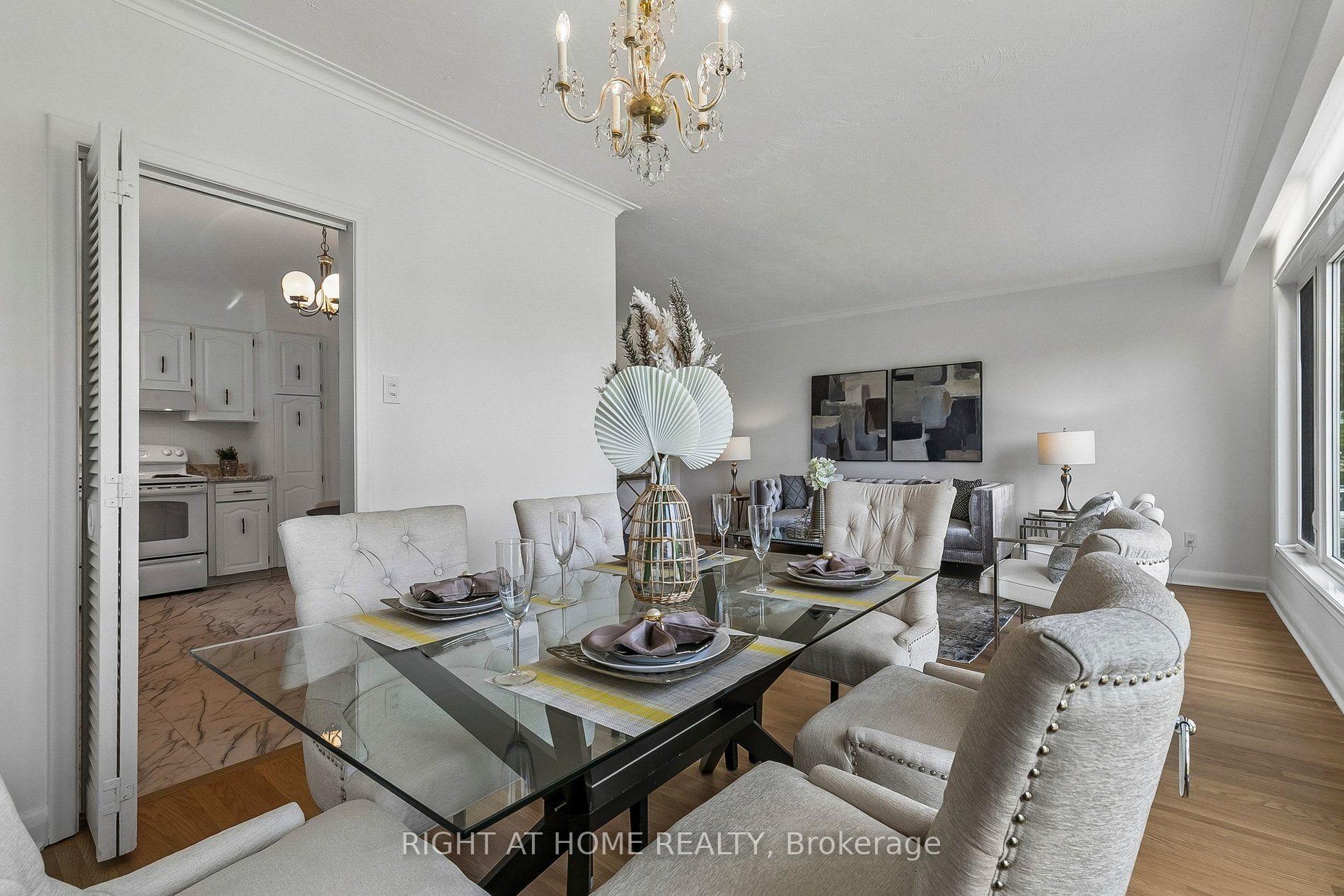 Photo 16 of 47 Wenderly Drive, North York, Yorkdale-Glen Park — HOMEH
