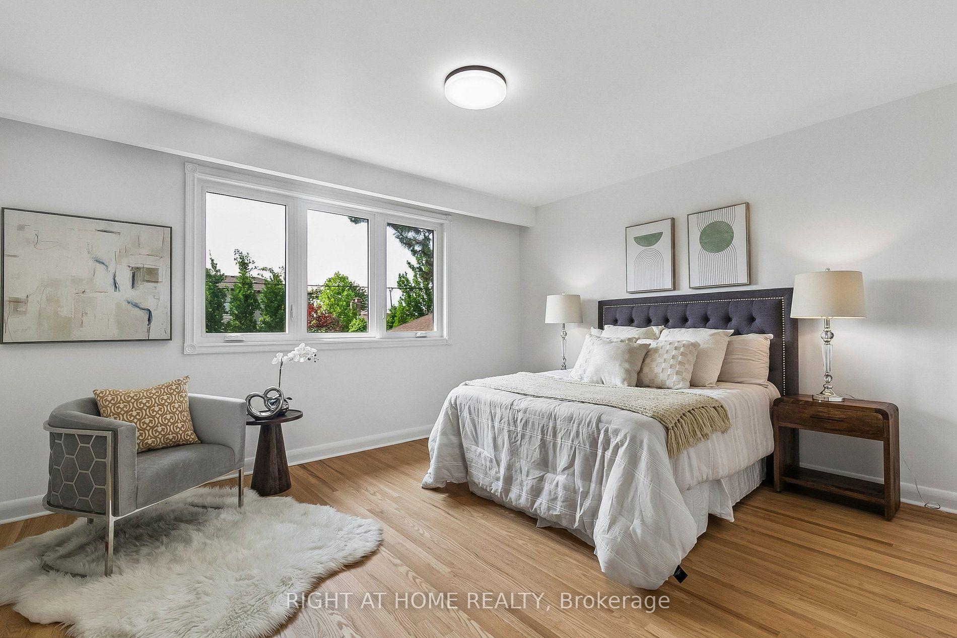 Photo 23 of 47 Wenderly Drive, North York, Yorkdale-Glen Park — HOMEH