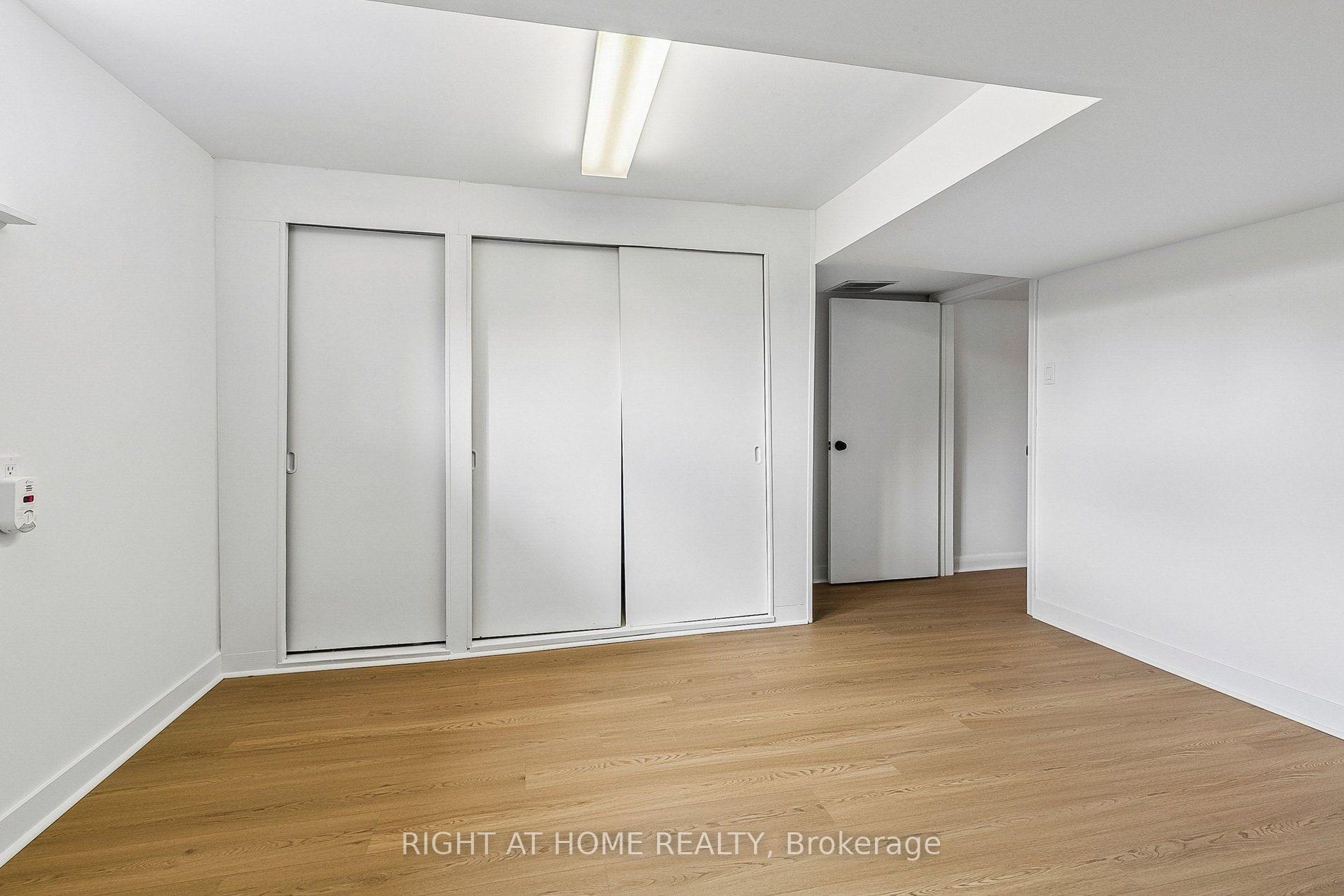 Photo 45 of 47 Wenderly Drive, North York, Yorkdale-Glen Park — HOMEH