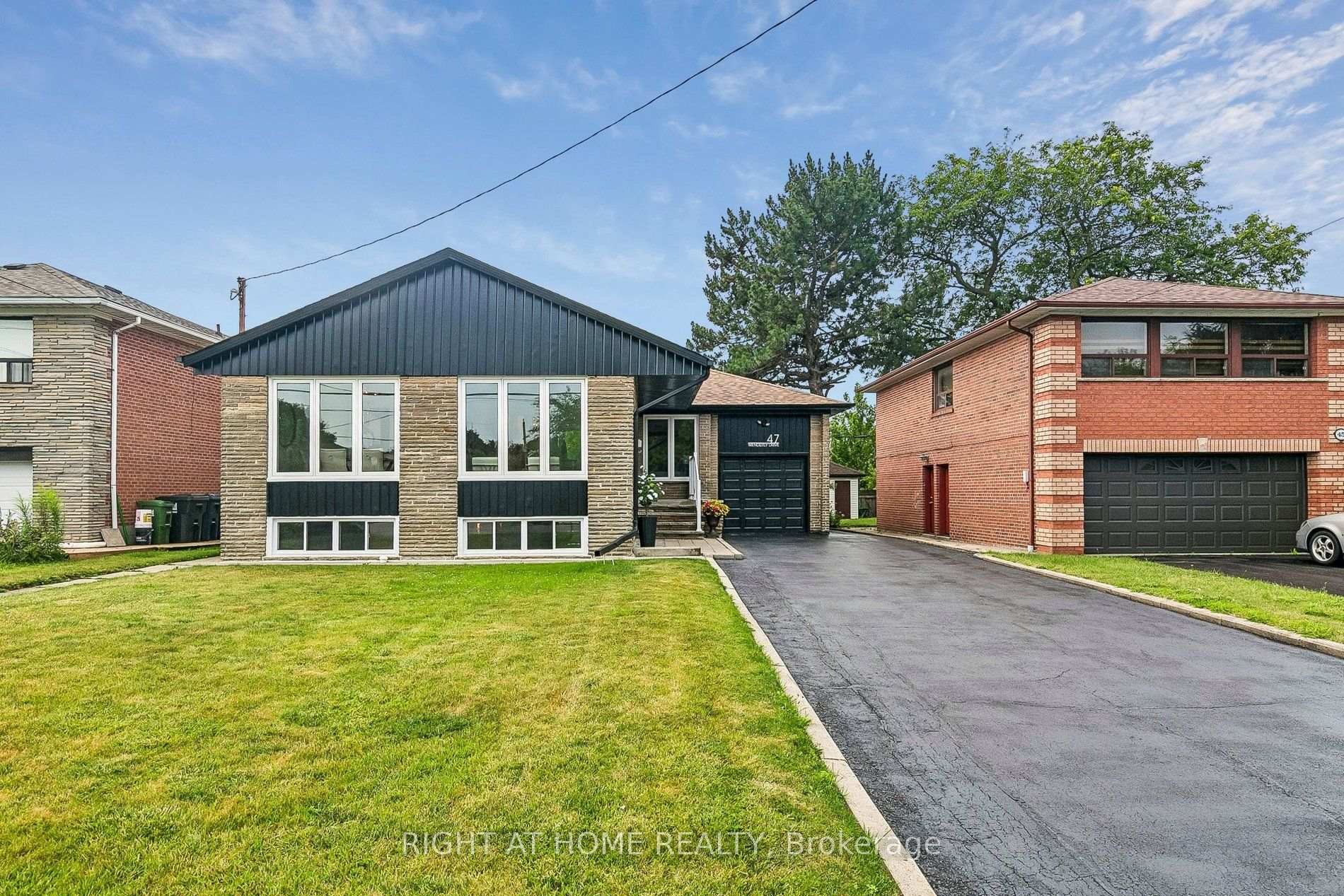 Photo 54 of 47 Wenderly Drive, North York, Yorkdale-Glen Park — HOMEH