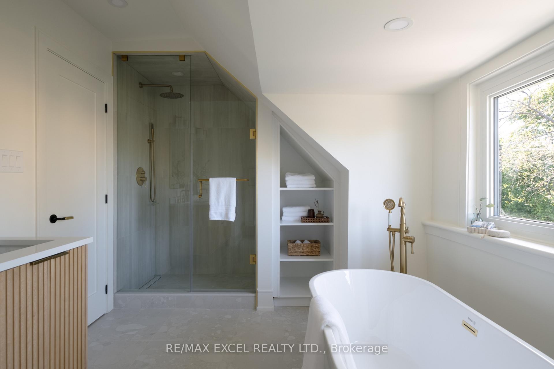 Photo 26 of 254 Bain Avenue, Toronto, North Riverdale — HOMEH