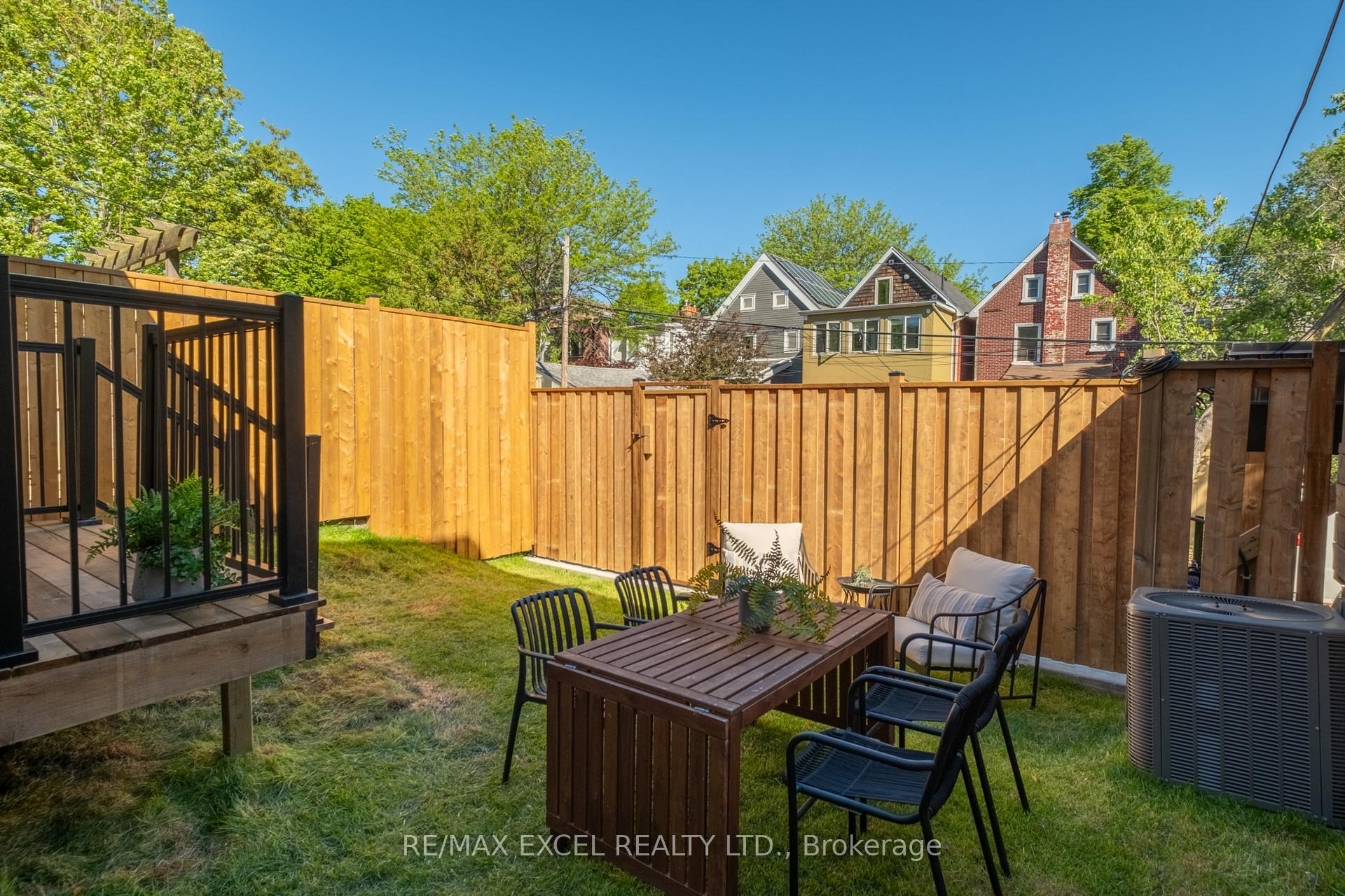 Photo 35 of 254 Bain Avenue, Toronto, North Riverdale — HOMEH