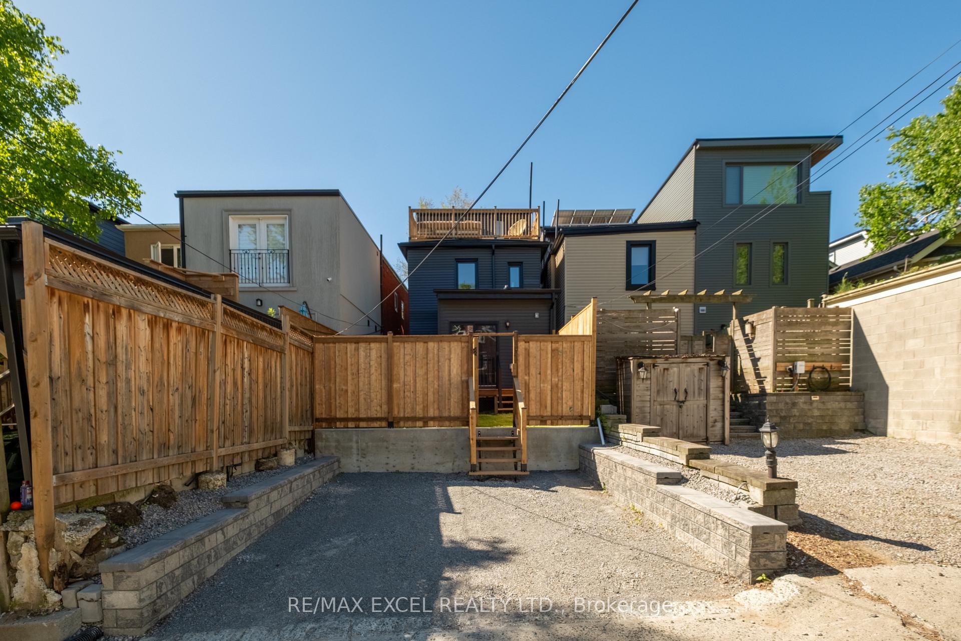 Photo 38 of 254 Bain Avenue, Toronto, North Riverdale — HOMEH