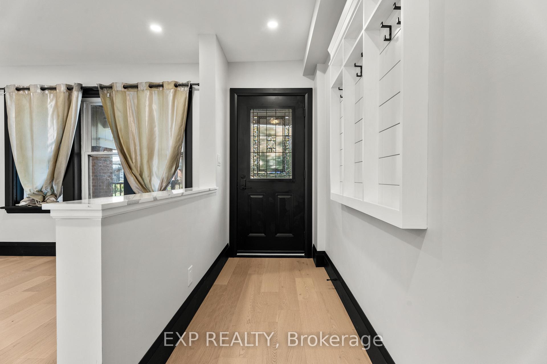 Photo 6 of 105 Rothsay Avenue, Hamilton, Delta — HOMEH