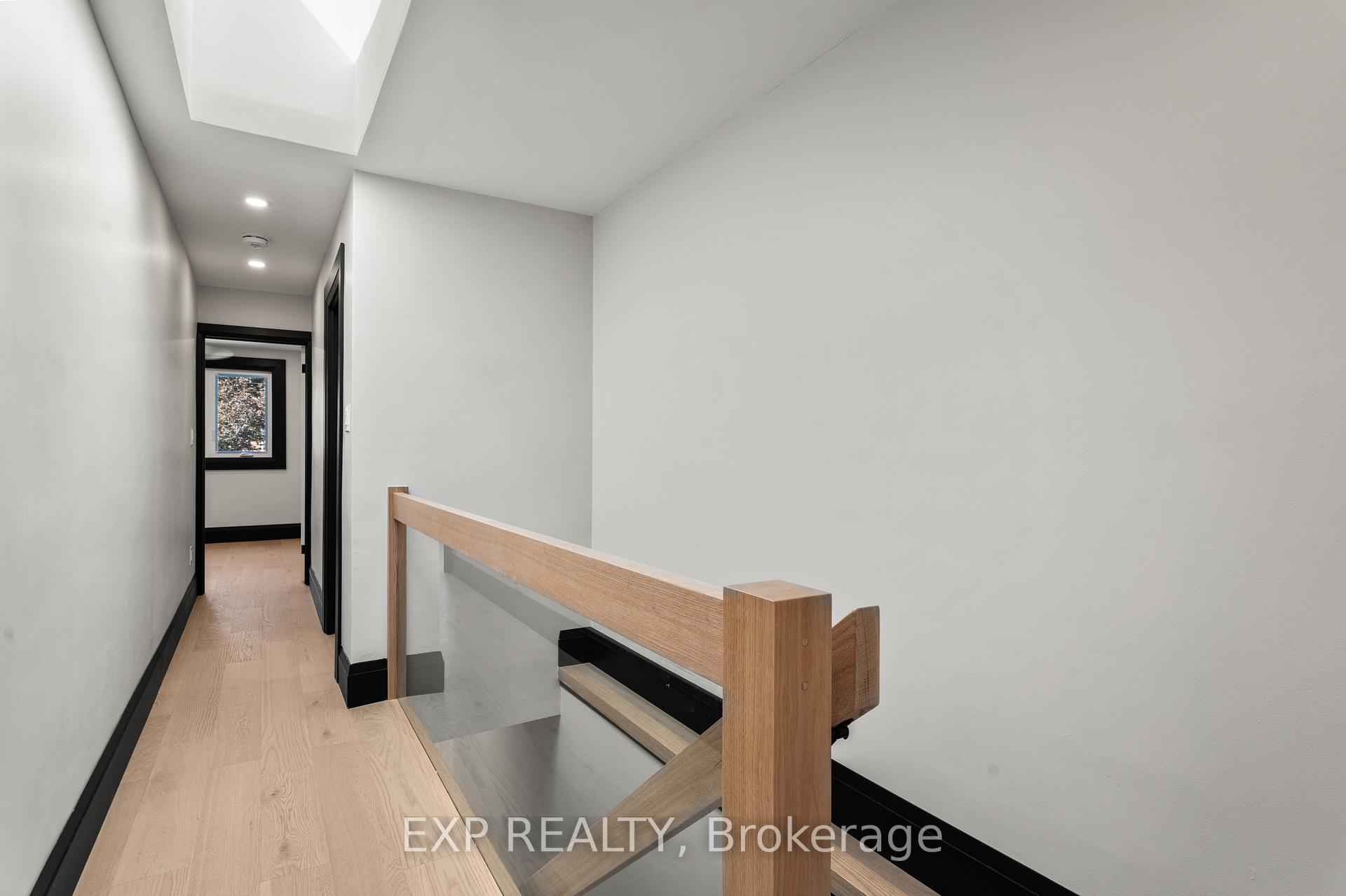 Photo 15 of 105 Rothsay Avenue, Hamilton, Delta — HOMEH