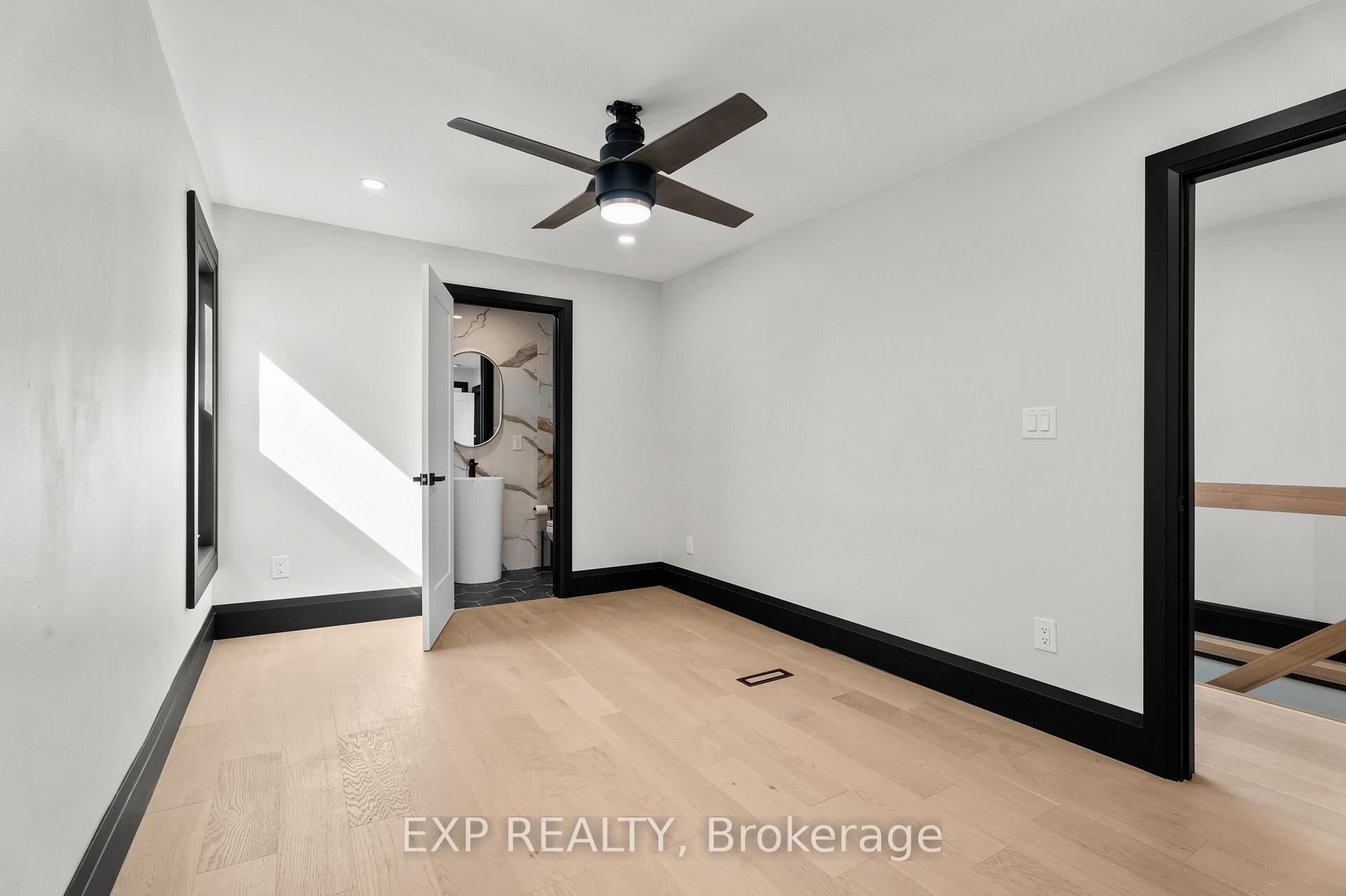 Photo 18 of 105 Rothsay Avenue, Hamilton, Delta — HOMEH