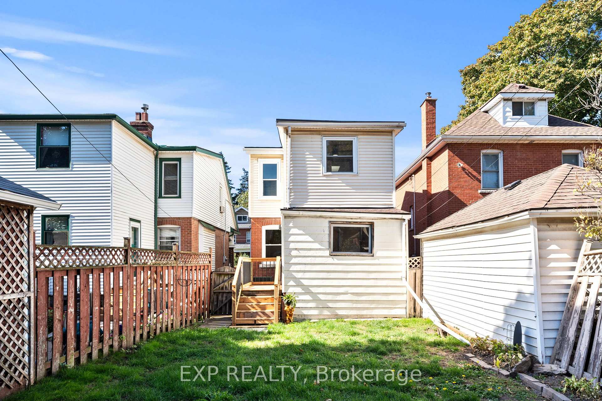 Photo 30 of 105 Rothsay Avenue, Hamilton, Delta — HOMEH
