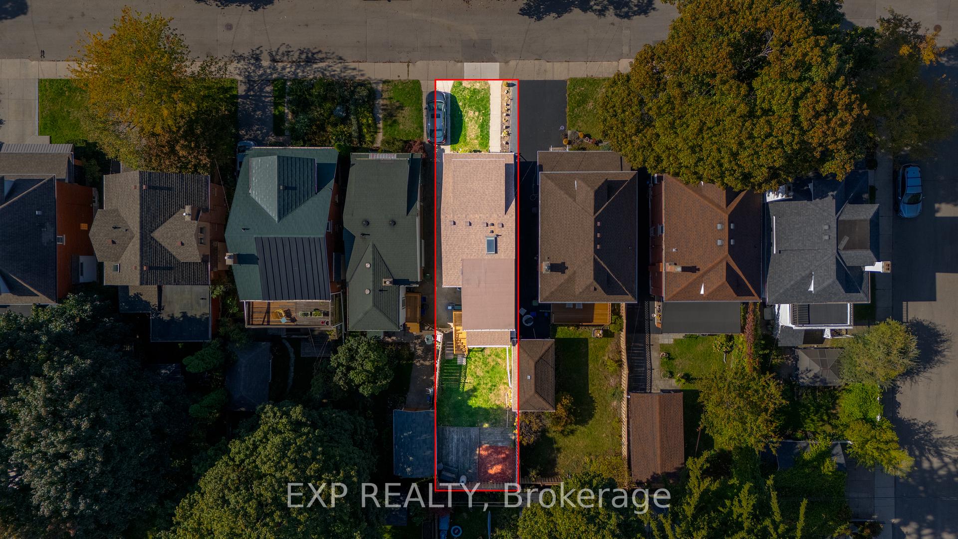 Photo 35 of 105 Rothsay Avenue, Hamilton, Delta — HOMEH