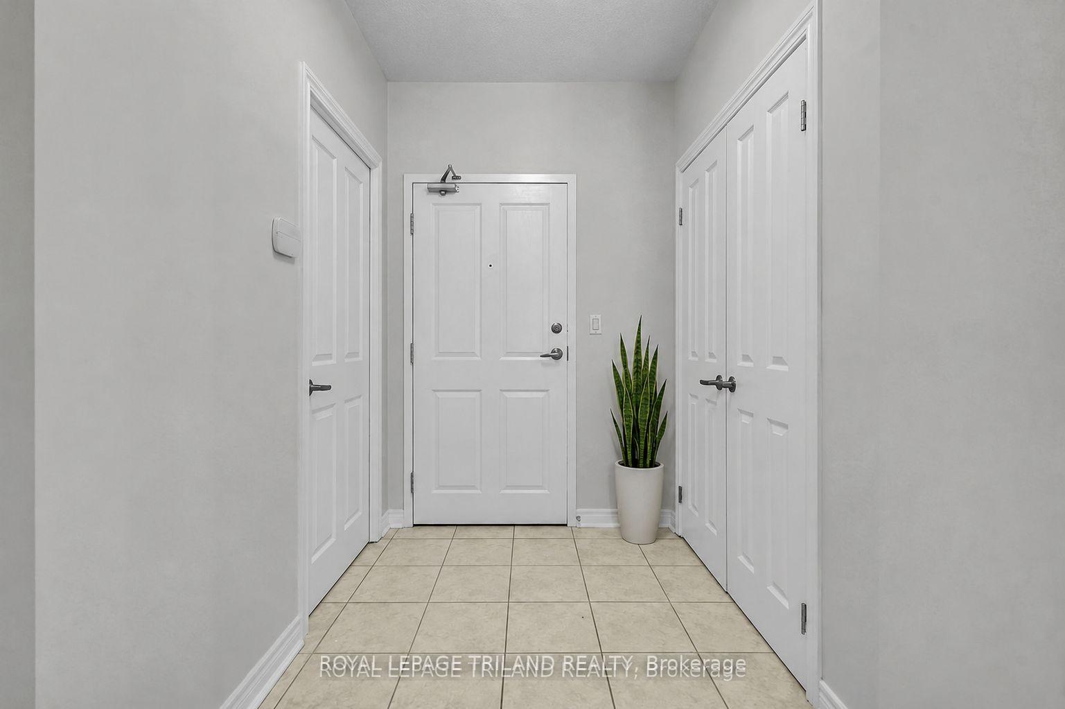 Photo 4 of Unit 111, 1030 Coronation Drive, London, North I — HOMEH