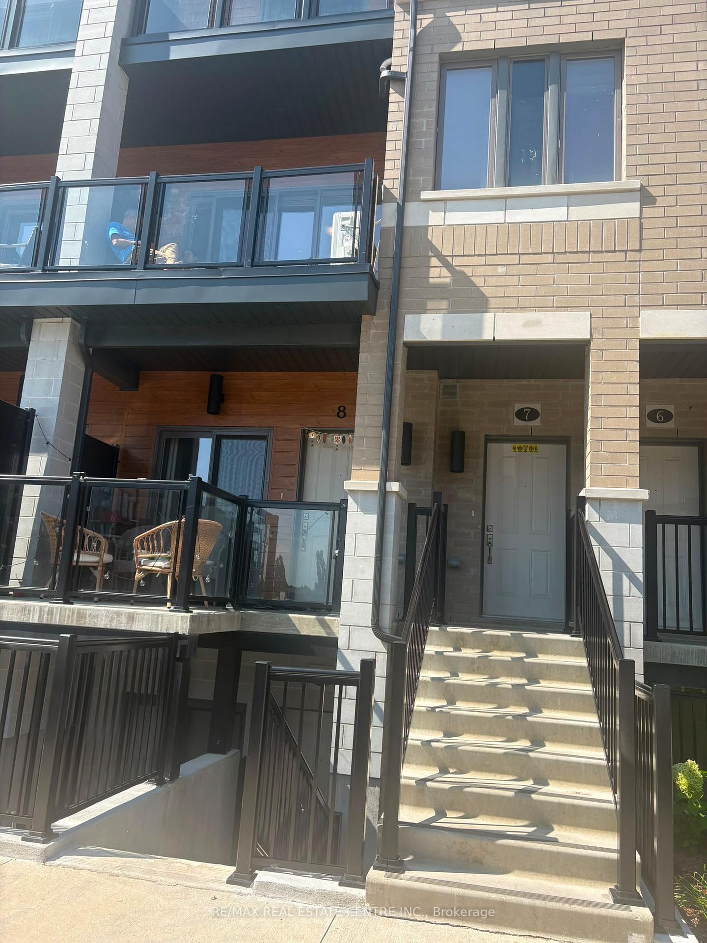 Front of Unit A7, 25 Isherwood Avenue
