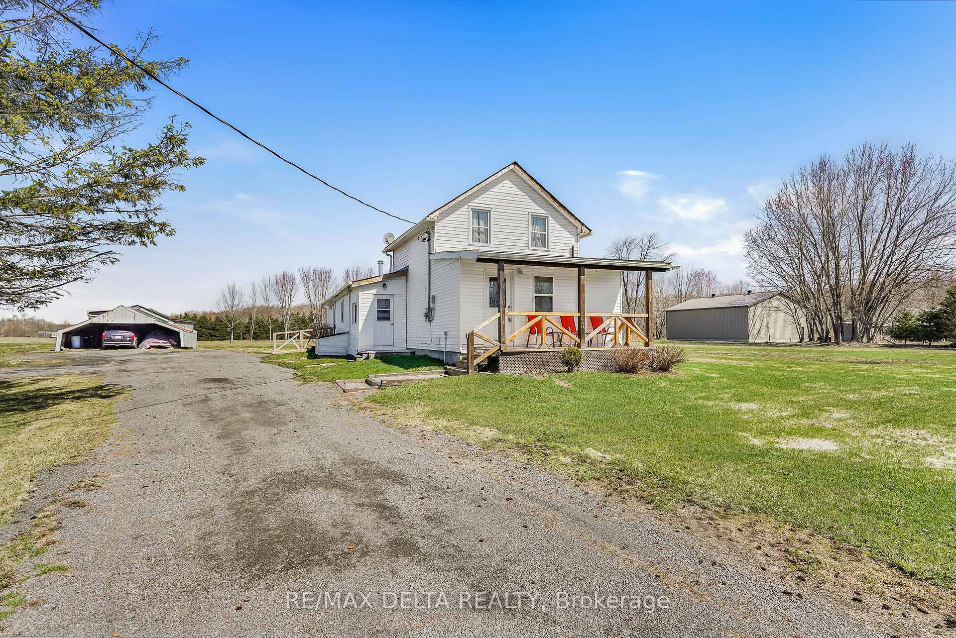 Photo of 3697 Etienne Road