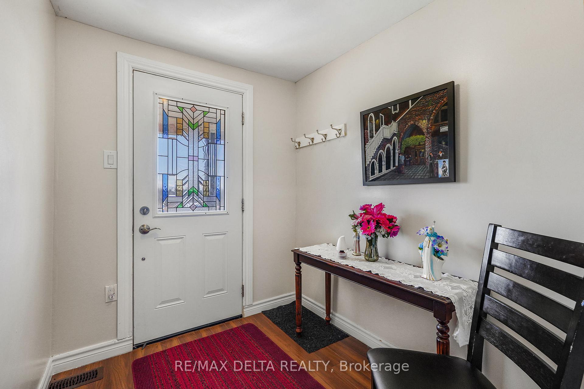 Photo 4 of 3697 Etienne Road, Ottawa, Cumberland West — HOMEH